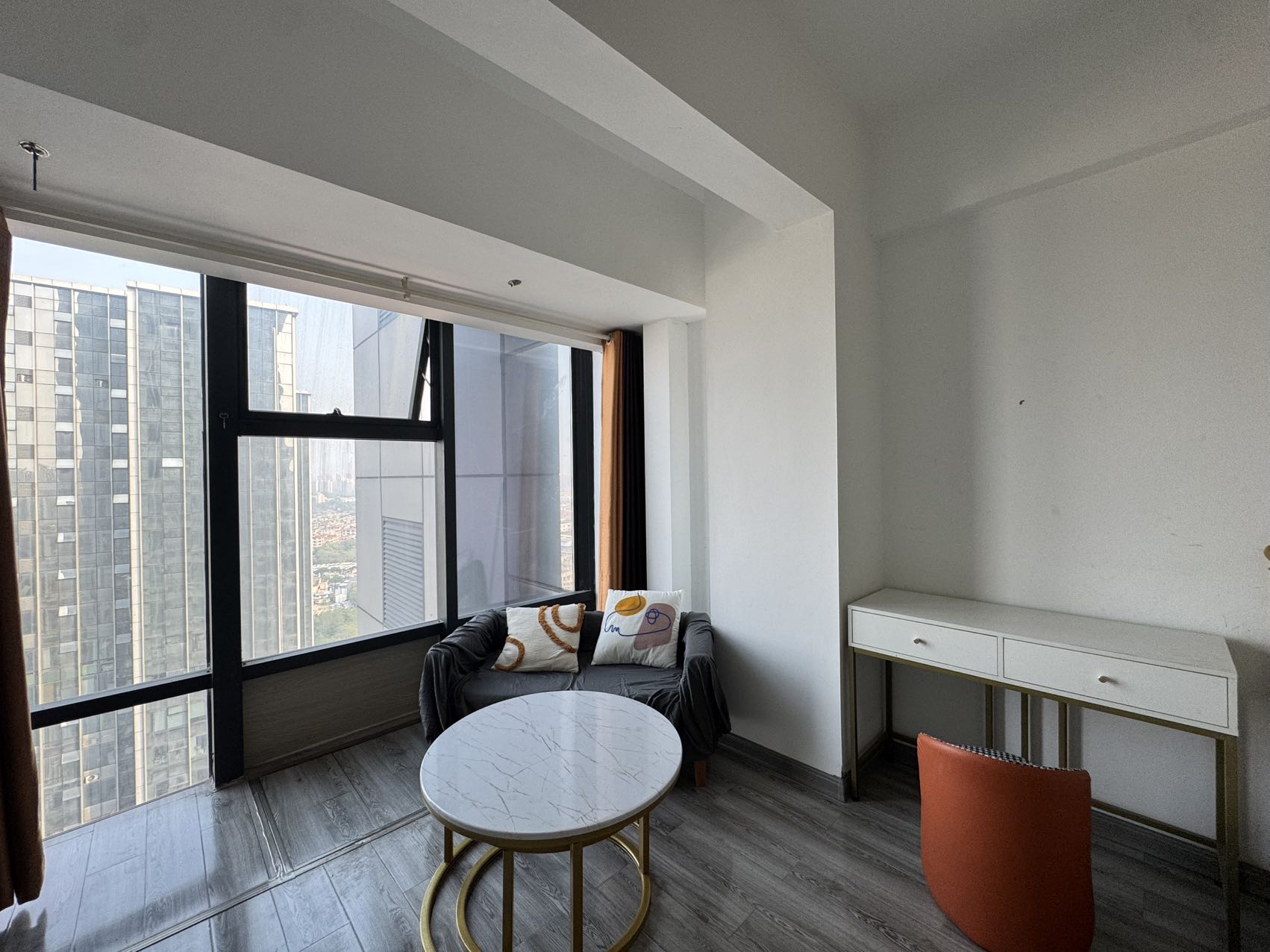 高升小区 1室1厅1卫 1500.0元/月 高升小区 1室1厅1卫 1500.0元/月室内图