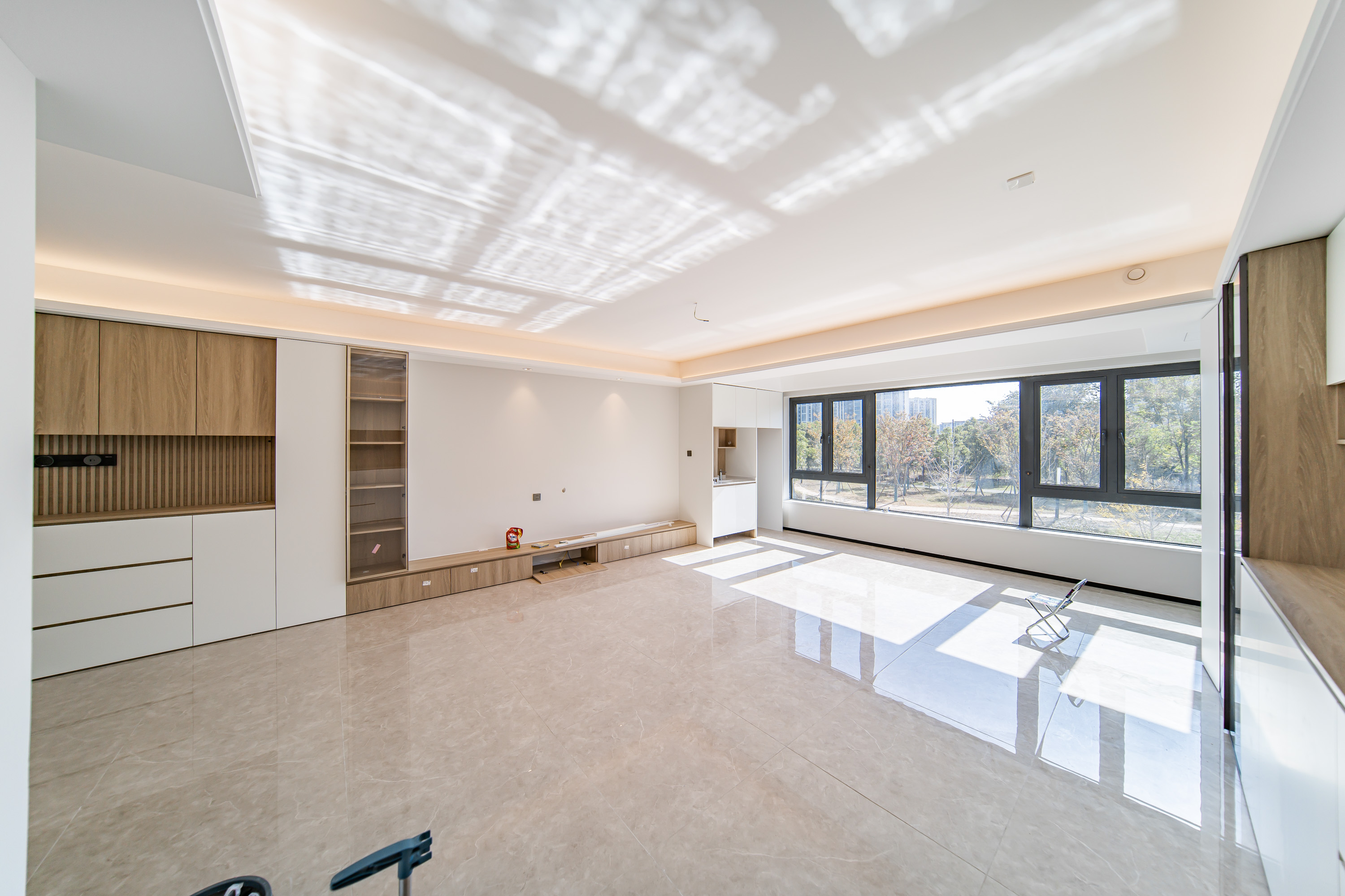 华润凯旋门一期 4室2厅2卫 157.0万 华润凯旋门一期 4室2厅2卫 157.0万客厅