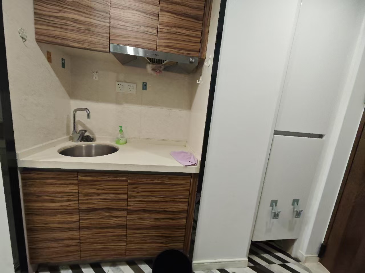 万科金域缇香 1室1厅1卫 1600.0元/月 万科金域缇香 1室1厅1卫 1600.0元/月室内图