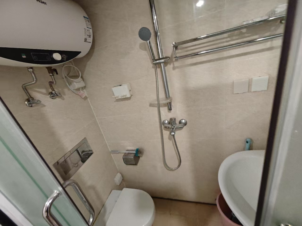 万科金域缇香 1室1厅1卫 1600.0元/月 万科金域缇香 1室1厅1卫 1600.0元/月室内图