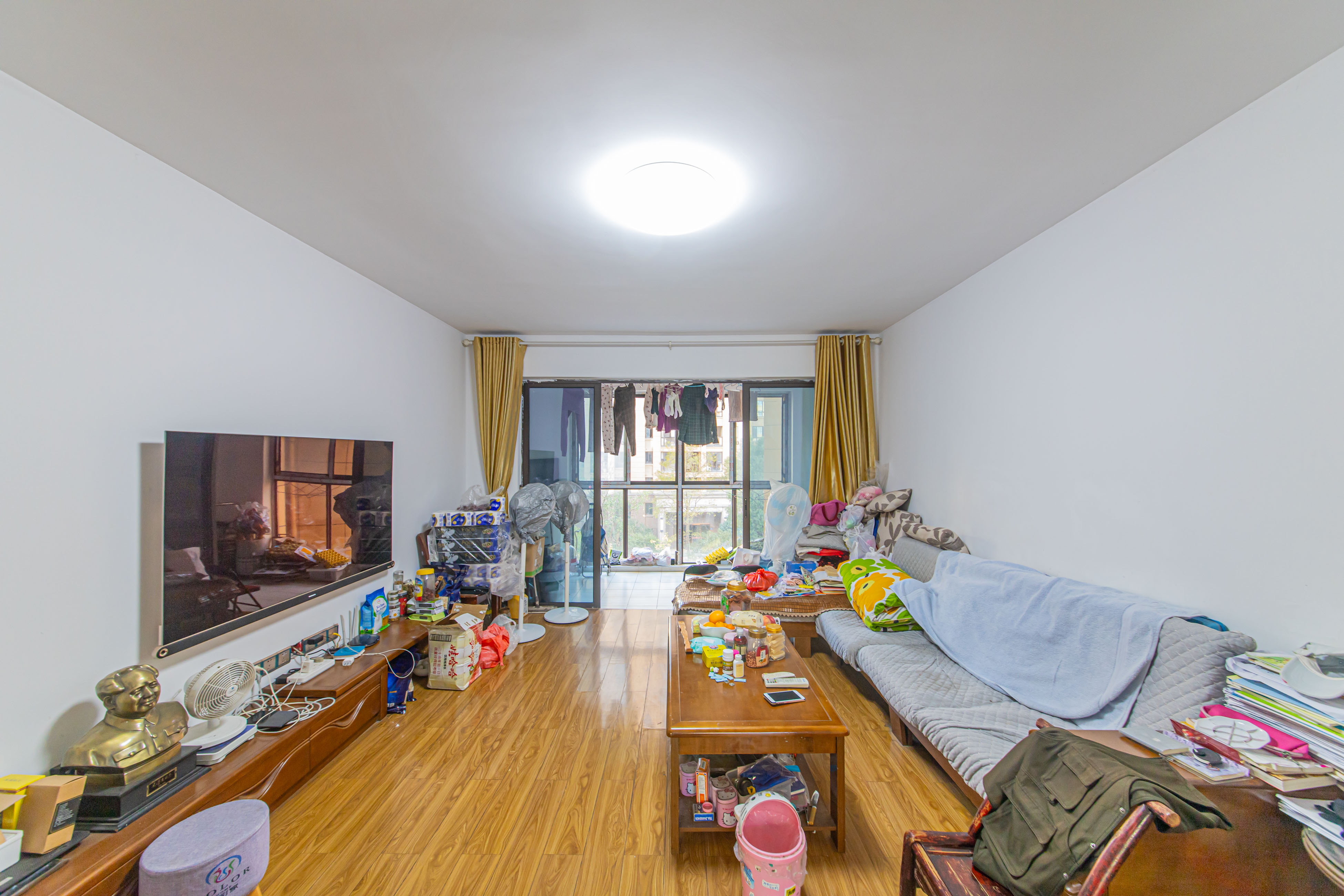 鑫远悦城(鑫远悦时代)  4室2厅2卫    98.0万 鑫远悦城(鑫远悦时代)  4室2厅2卫    98.0万客厅