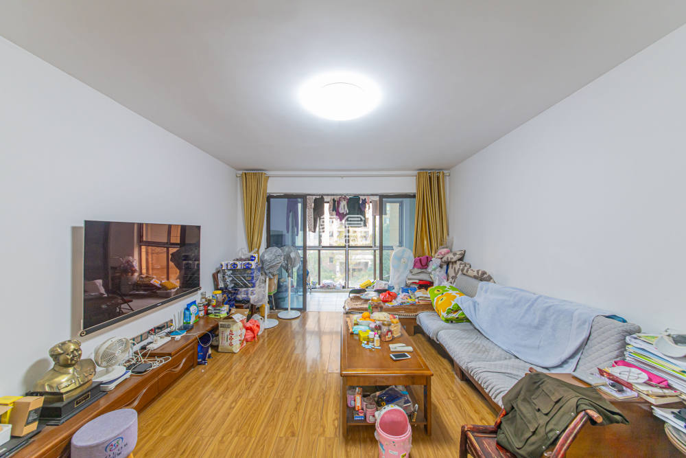 鑫远悦城（鑫远悦时代）  4室2厅2卫    86.0万