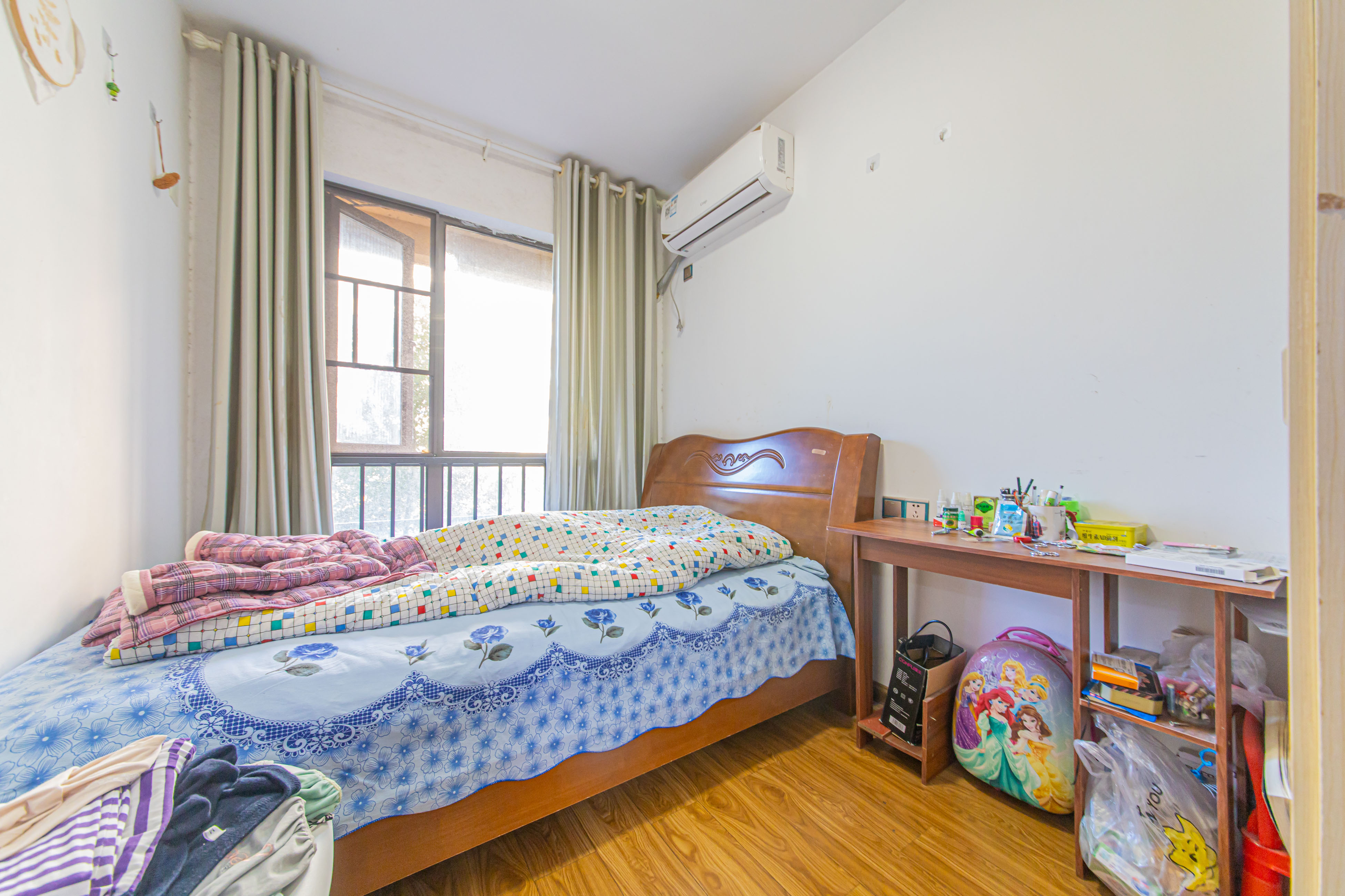 鑫远悦城(鑫远悦时代)  4室2厅2卫    98.0万 鑫远悦城(鑫远悦时代)  4室2厅2卫    98.0万卧室