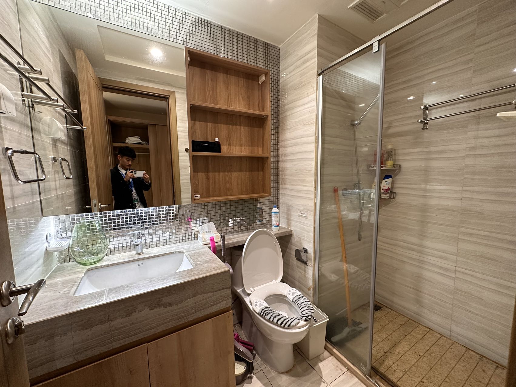 高升小区 1室2厅2卫 1600.0元/月 高升小区 1室2厅2卫 1600.0元/月室内图