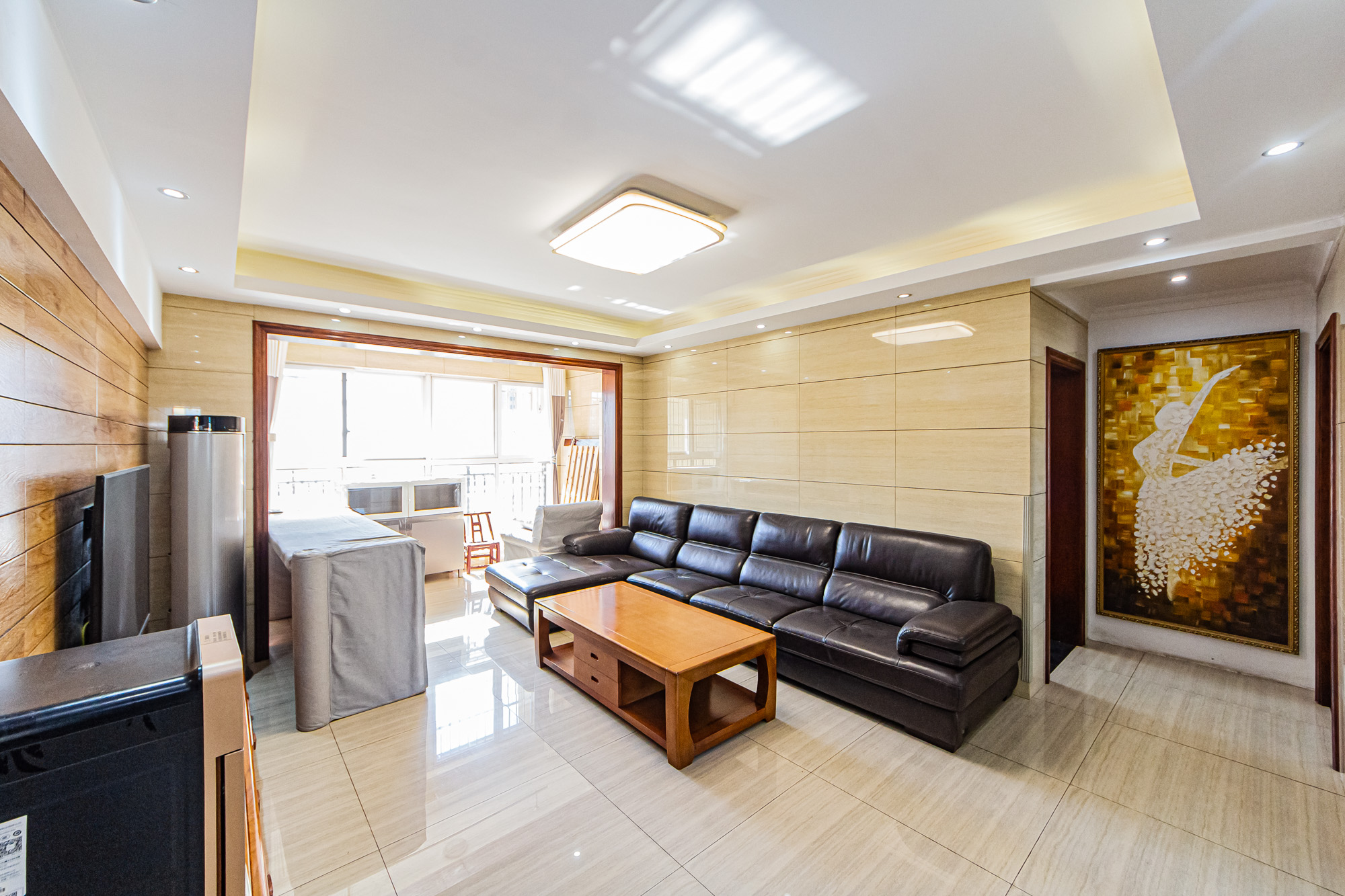 万国城(当代满庭春MOMA)三期  4室2厅2卫    128.0万 万国城(当代满庭春MOMA)三期  4室2厅2卫    128.0万客厅