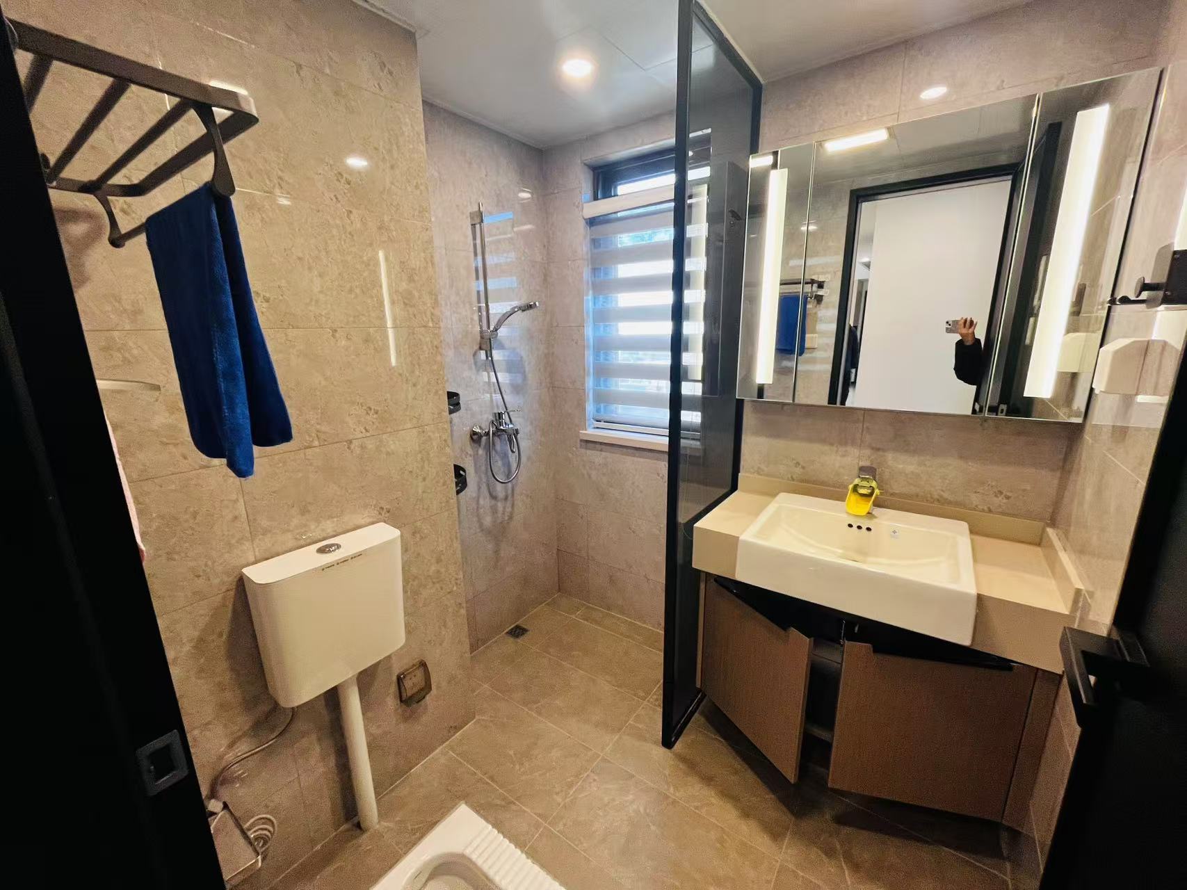 龙湖铂金中心(龙湖春江郦城)  4室2厅2卫    7000.0元/月 龙湖铂金中心(龙湖春江郦城)  4室2厅2卫    7000.0元/月室内图