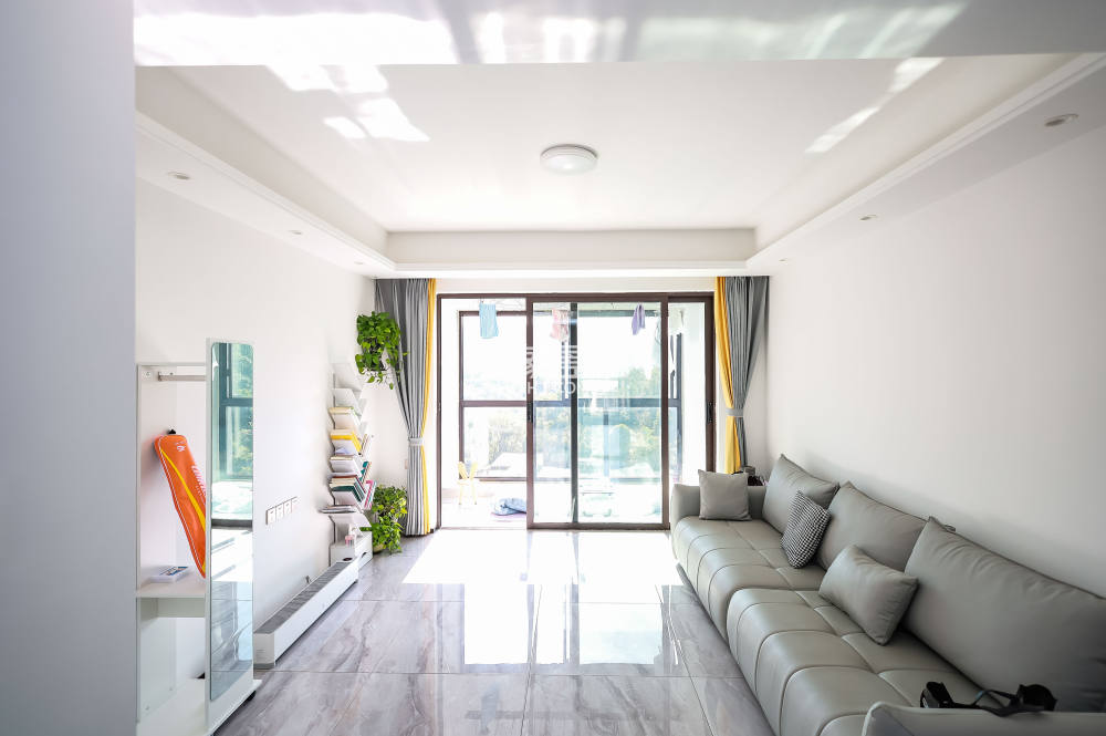 金基芳华  3室2厅2卫    136.8万