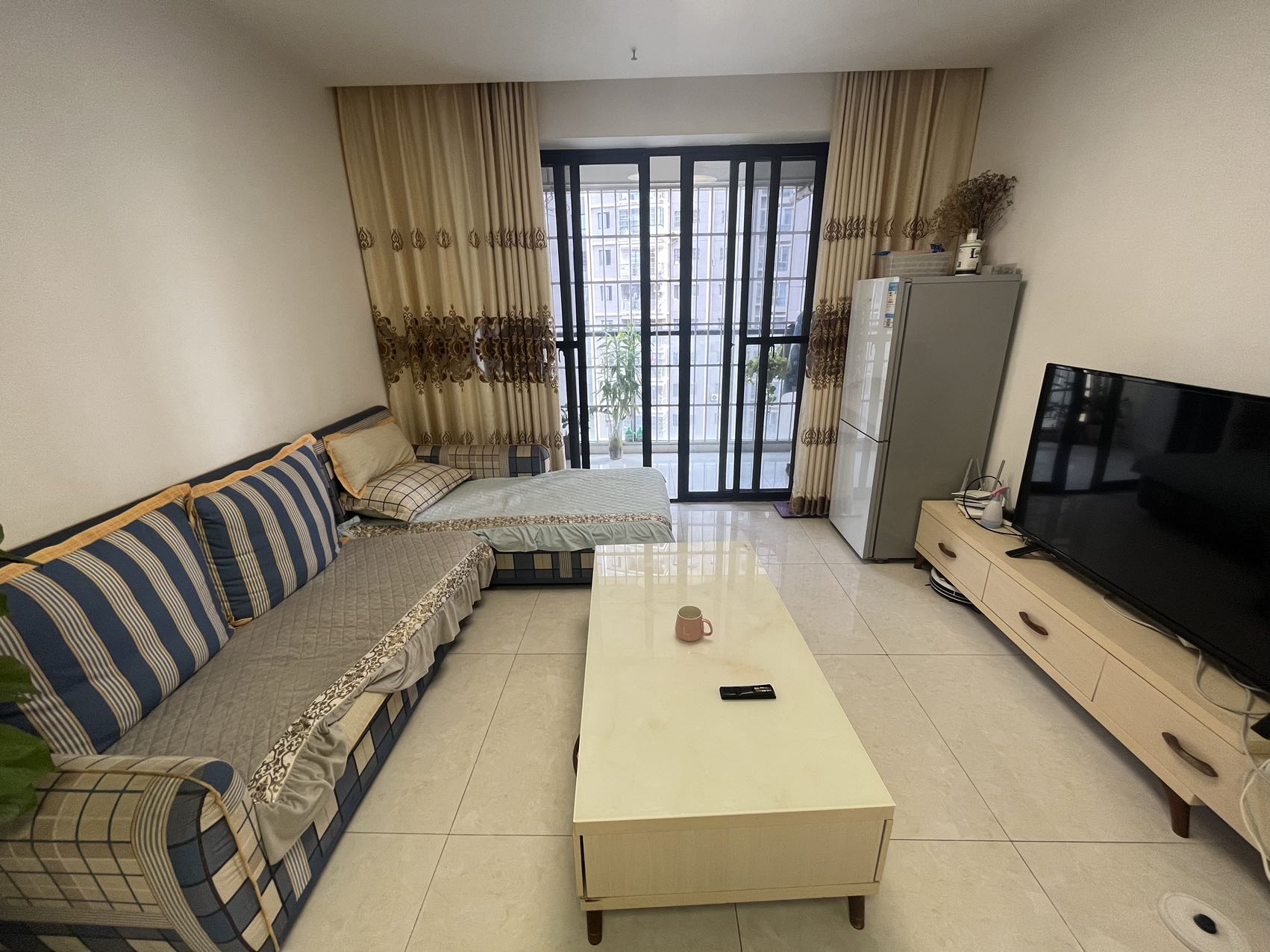 爱尚海蓝 2室2厅1卫 100.0万 爱尚海蓝 2室2厅1卫 100.0万室内图