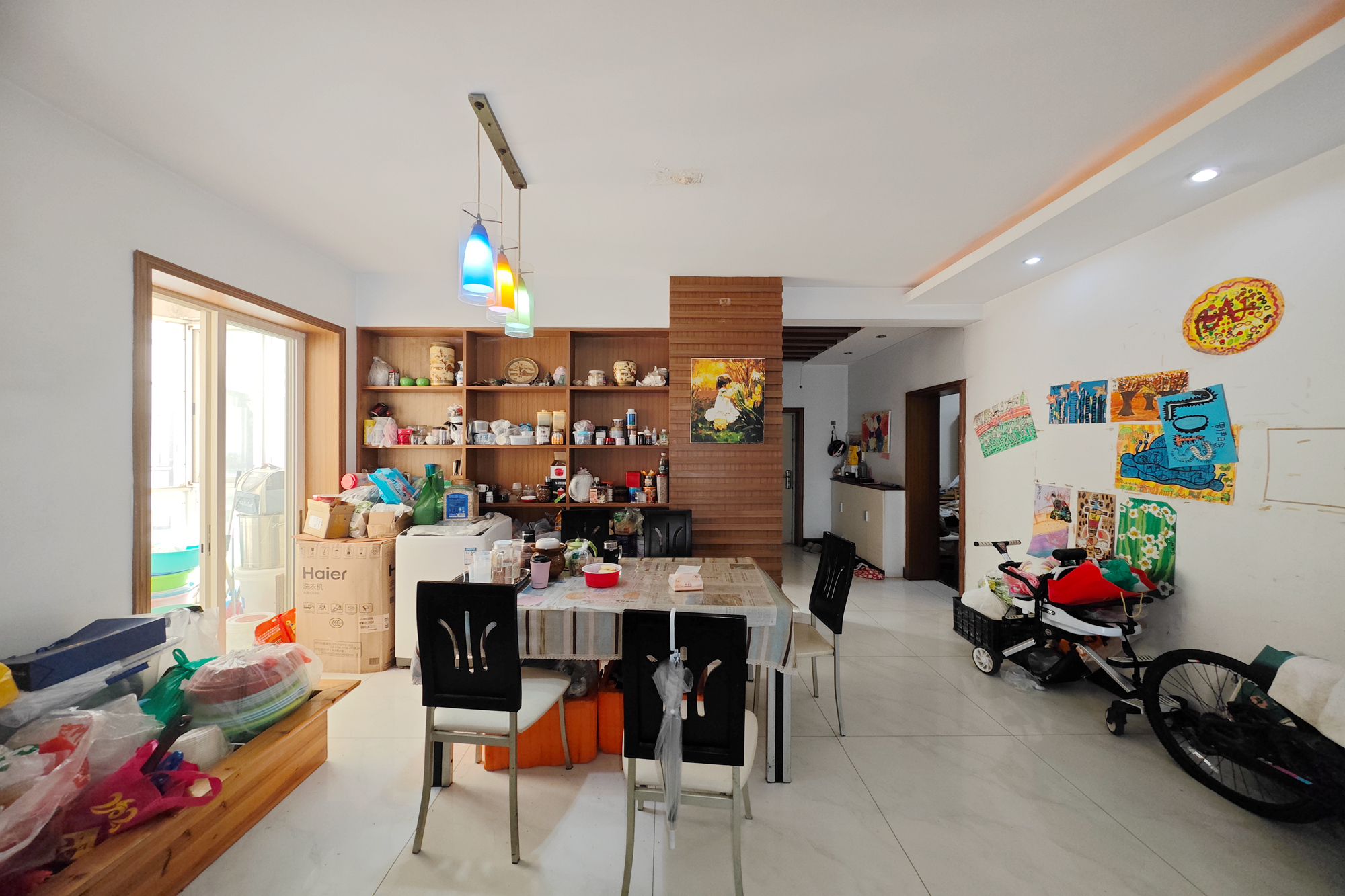 一心花苑  4室2厅1卫    163.0万 一心花苑  4室2厅1卫    163.0万客厅