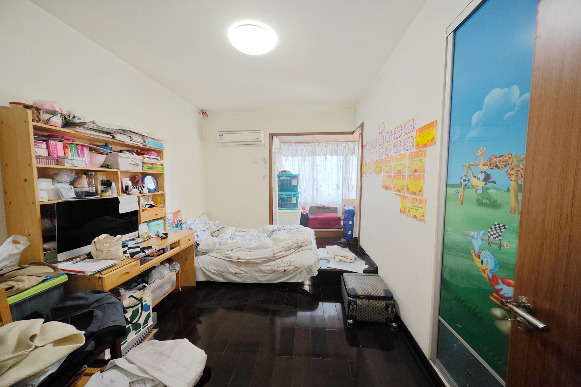 一心花苑  4室2厅1卫    163.0万 一心花苑  4室2厅1卫    163.0万卧室