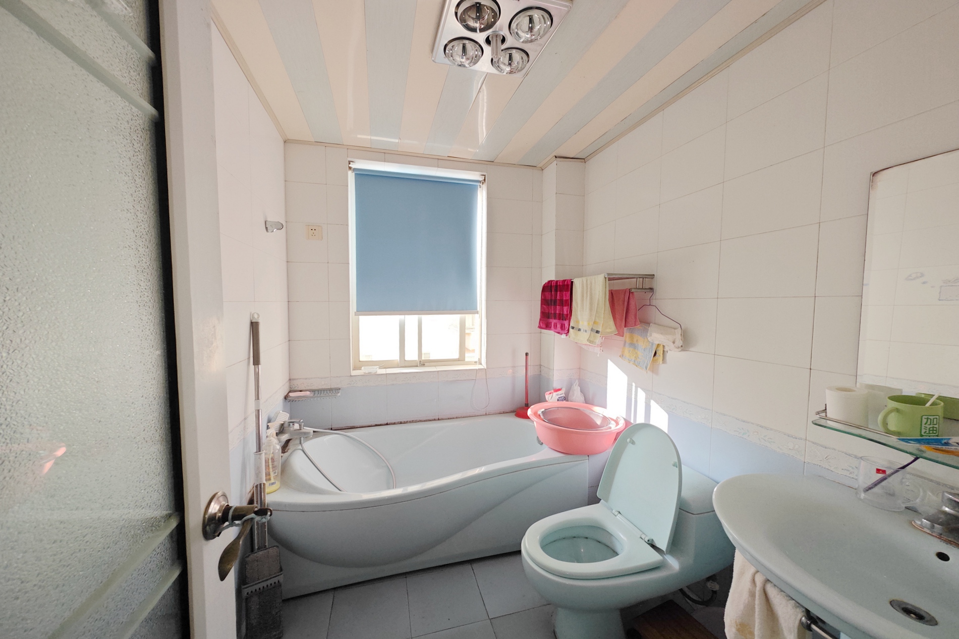 一心花苑  4室2厅1卫    163.0万 一心花苑  4室2厅1卫    163.0万其他