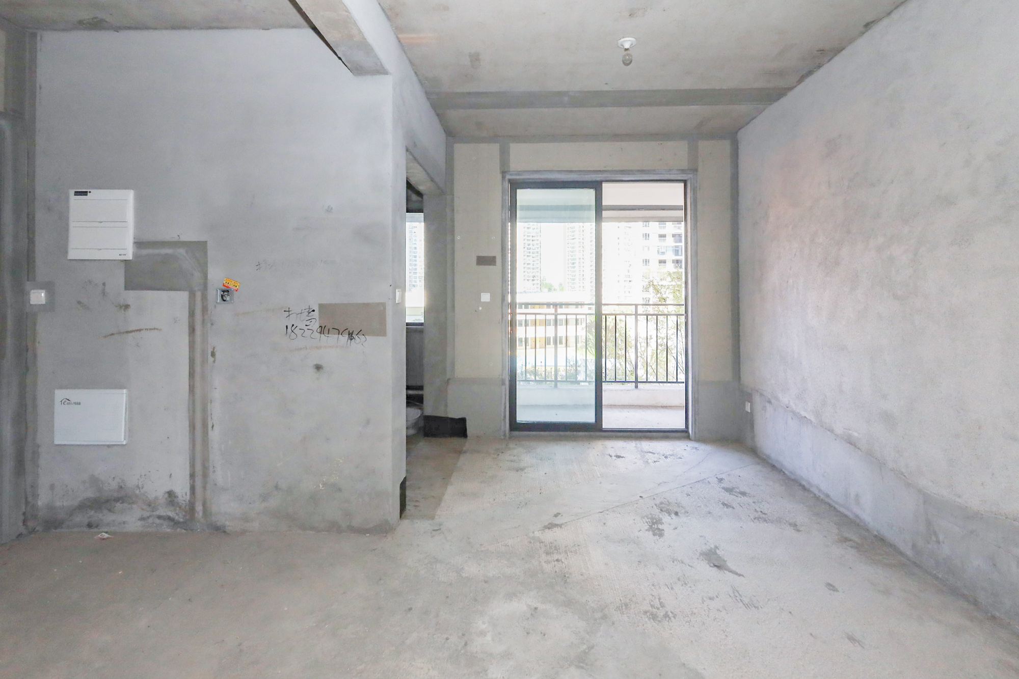 轨道中建麓江府  4室2厅3卫   320.00万其他