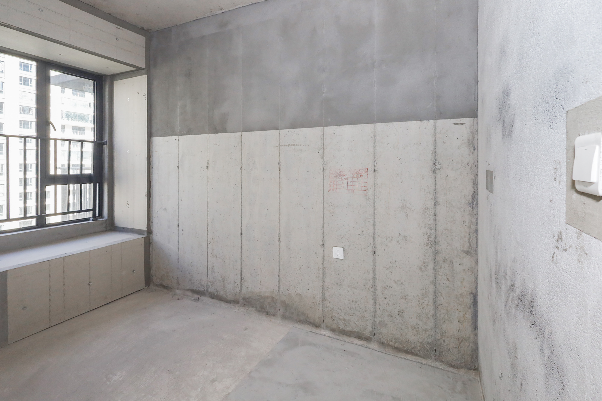 轨道中建麓江府  1室0厅0卫   230.00万卧室