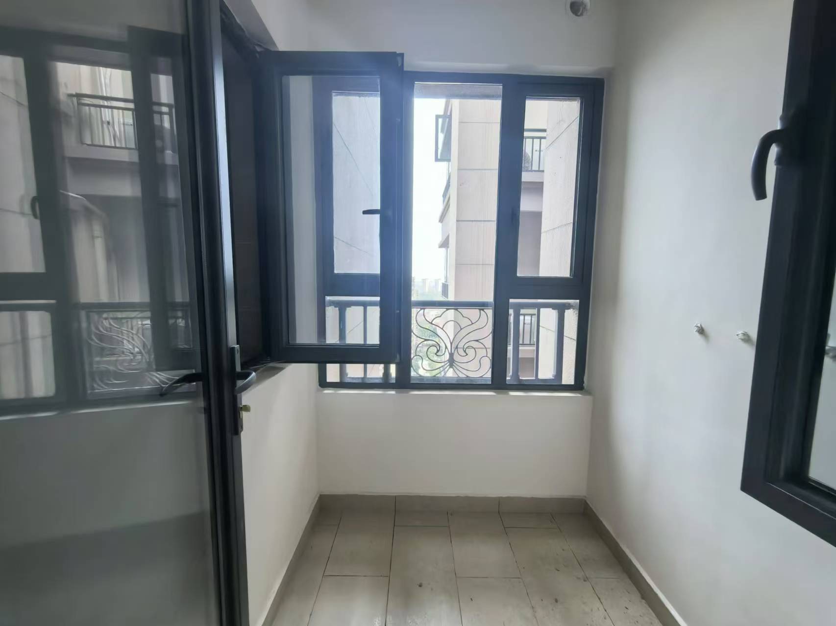 株洲恒大悦珑台 3室2厅1卫 96.0万 株洲恒大悦珑台 3室2厅1卫 96.0万室内图