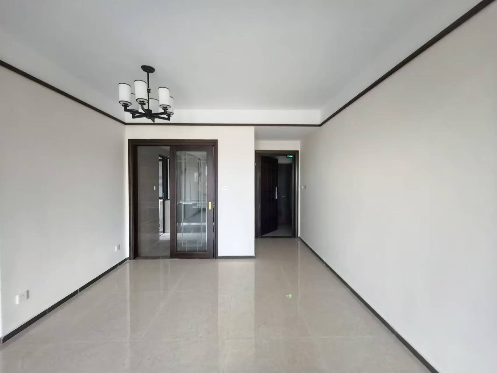 株洲恒大悦珑台 3室2厅1卫 96.0万 株洲恒大悦珑台 3室2厅1卫 96.0万室内图