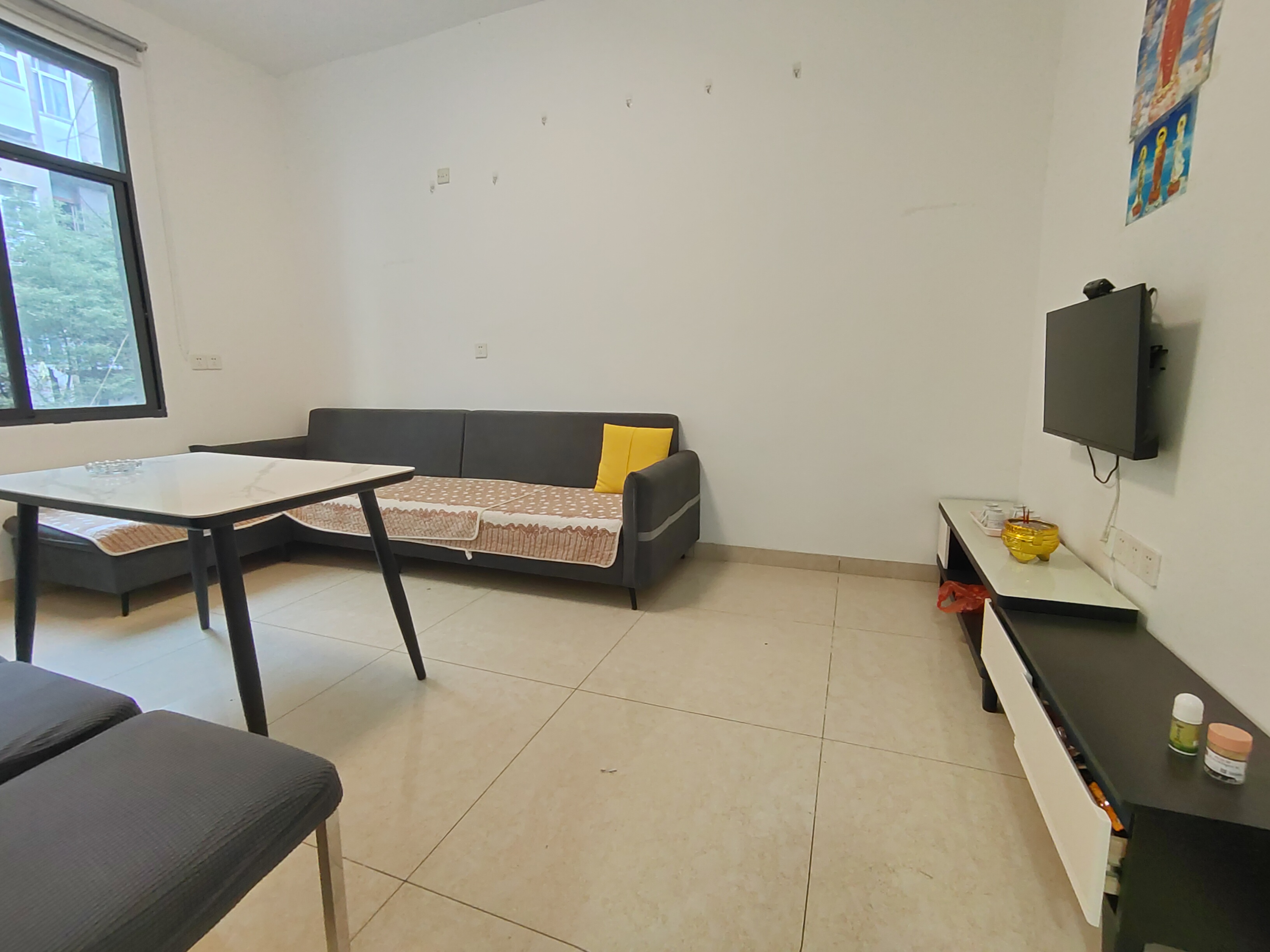 贺家土纺织路散盘 1室1厅1卫 700.0元/月 贺家土纺织路散盘 1室1厅1卫 700.0元/月室内图