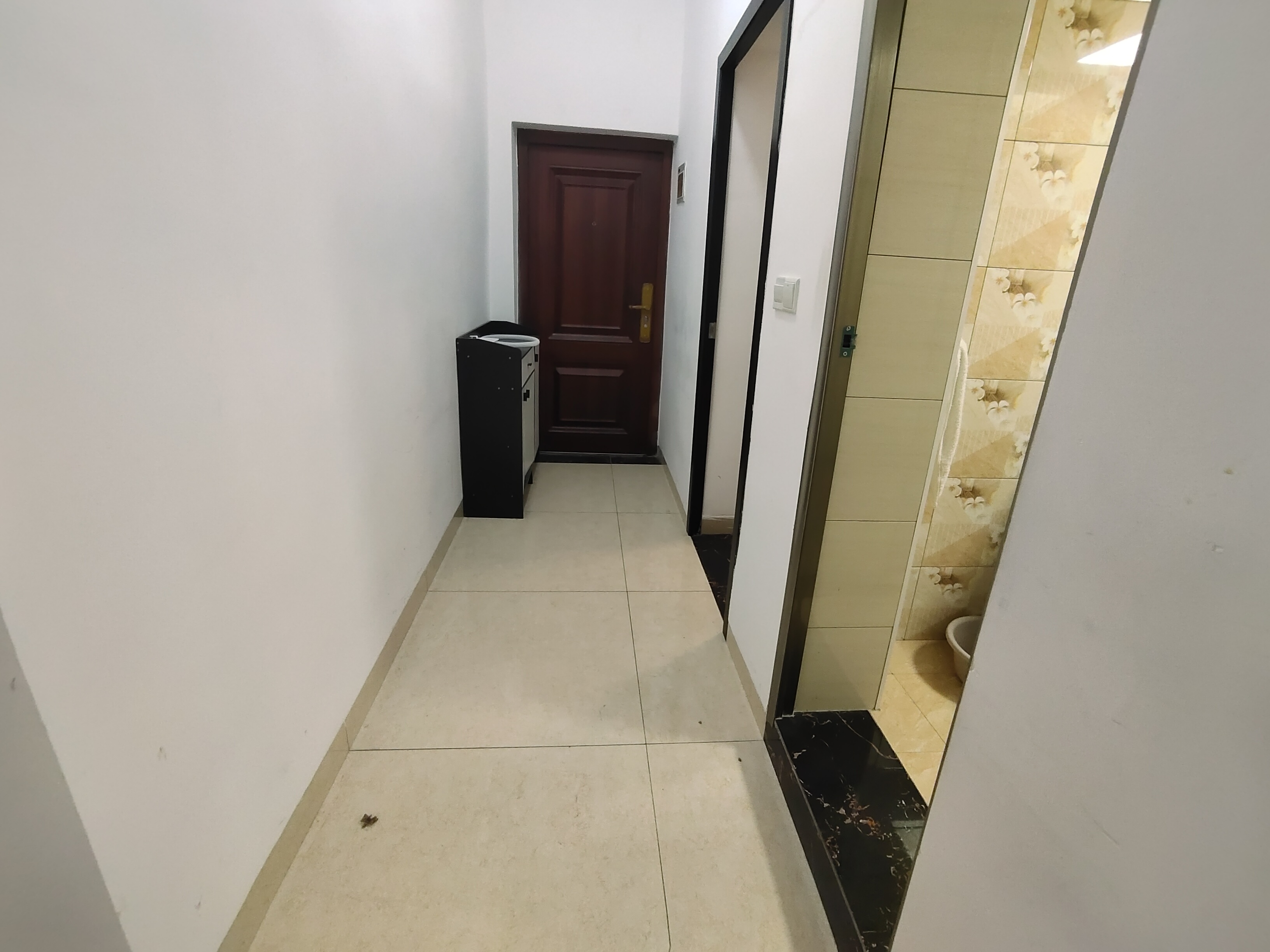 贺家土纺织路散盘 1室1厅1卫 700.0元/月 贺家土纺织路散盘 1室1厅1卫 700.0元/月室内图