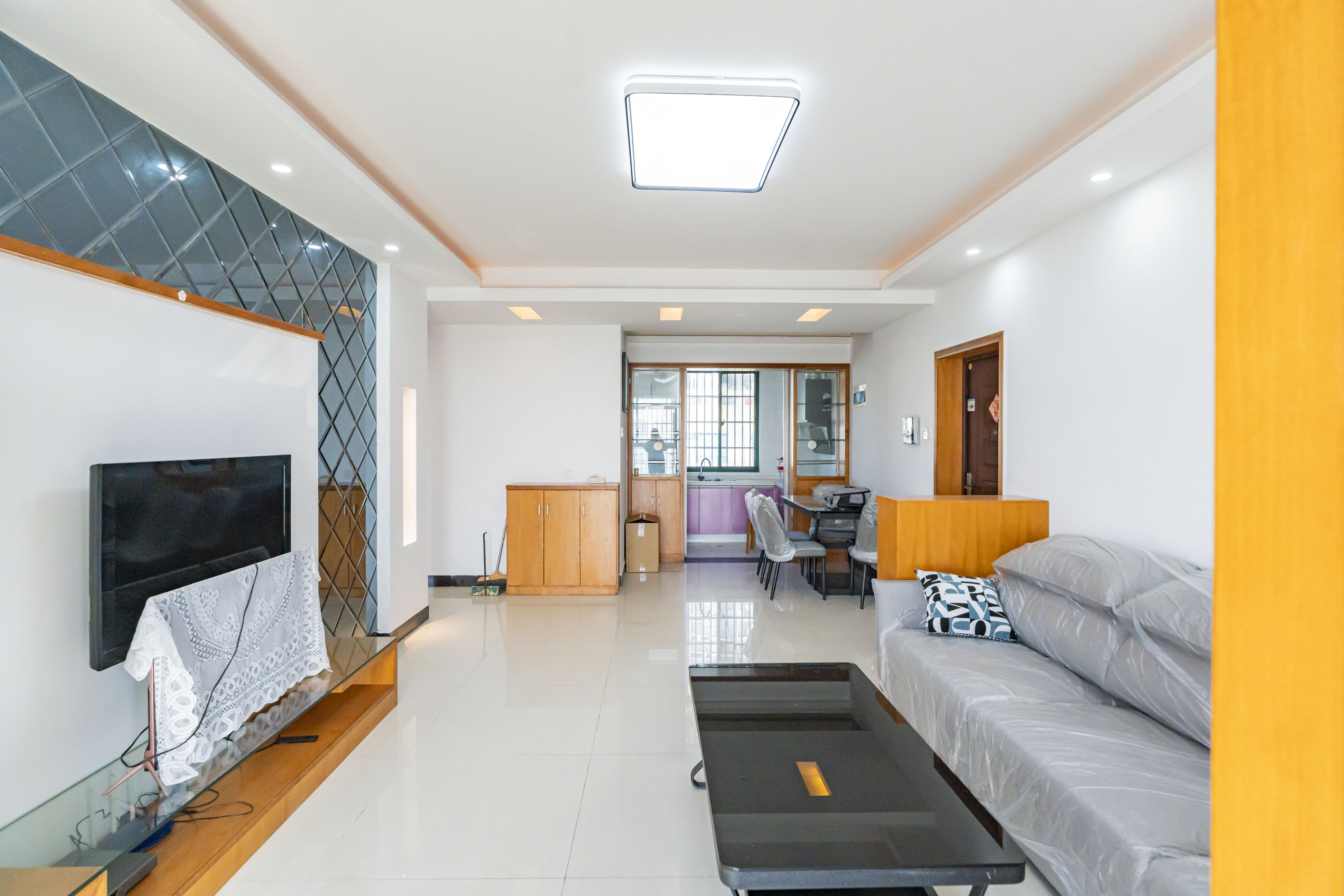 才子佳苑一期/二期  3室2厅1卫    75.5万客厅