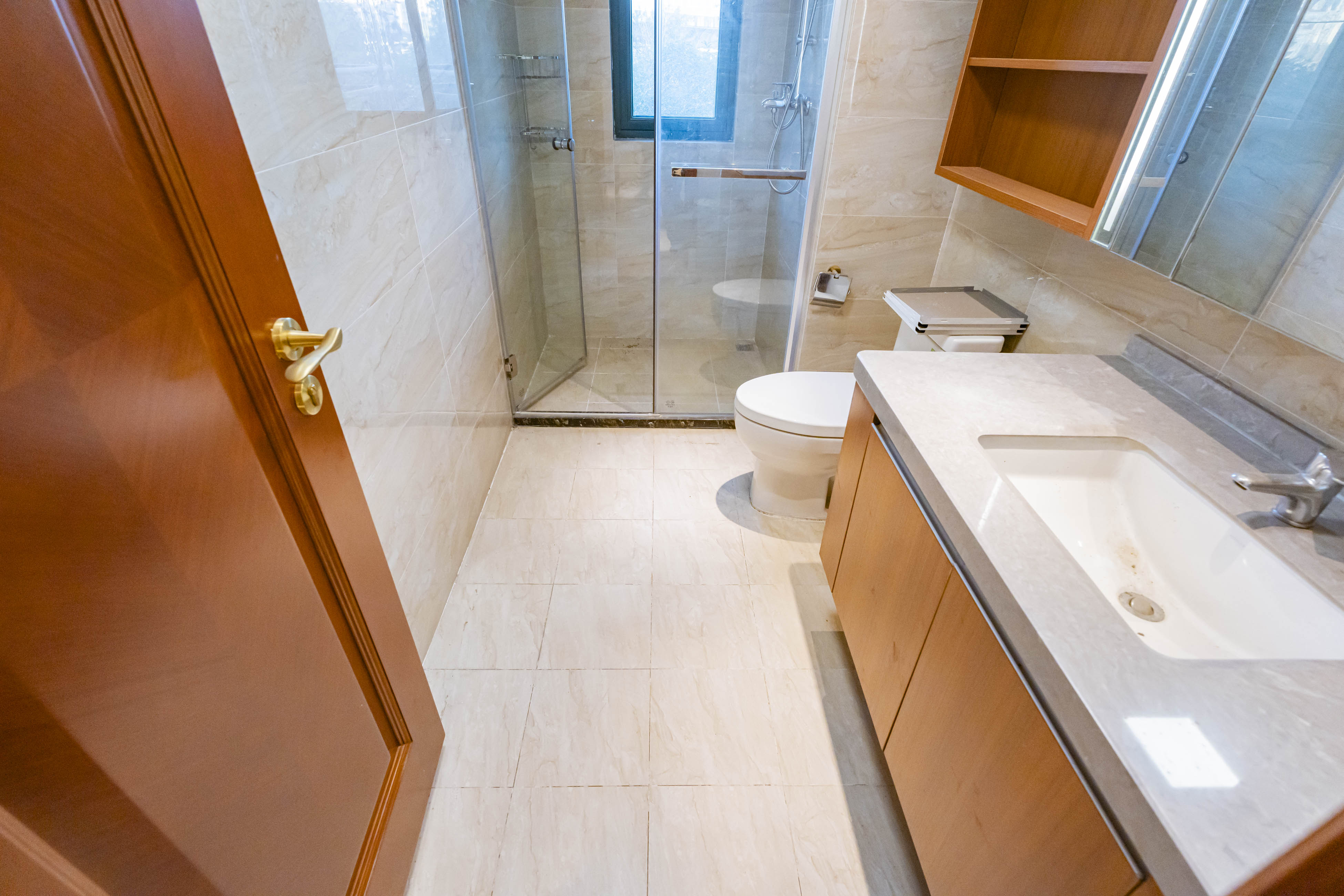 恒大雅苑  3室2厅2卫    116.0万卫生间