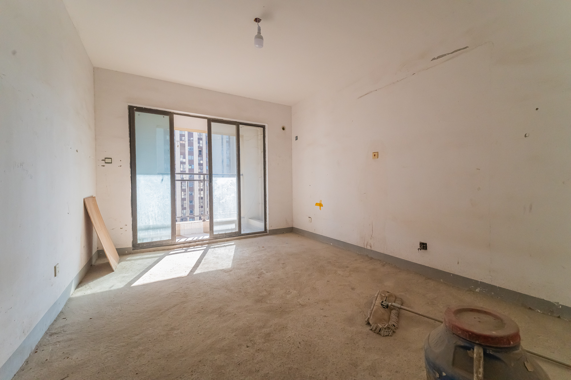 星湖湾一期高层 4室2厅2卫 92.8万 星湖湾一期高层 4室2厅2卫 92.8万其他