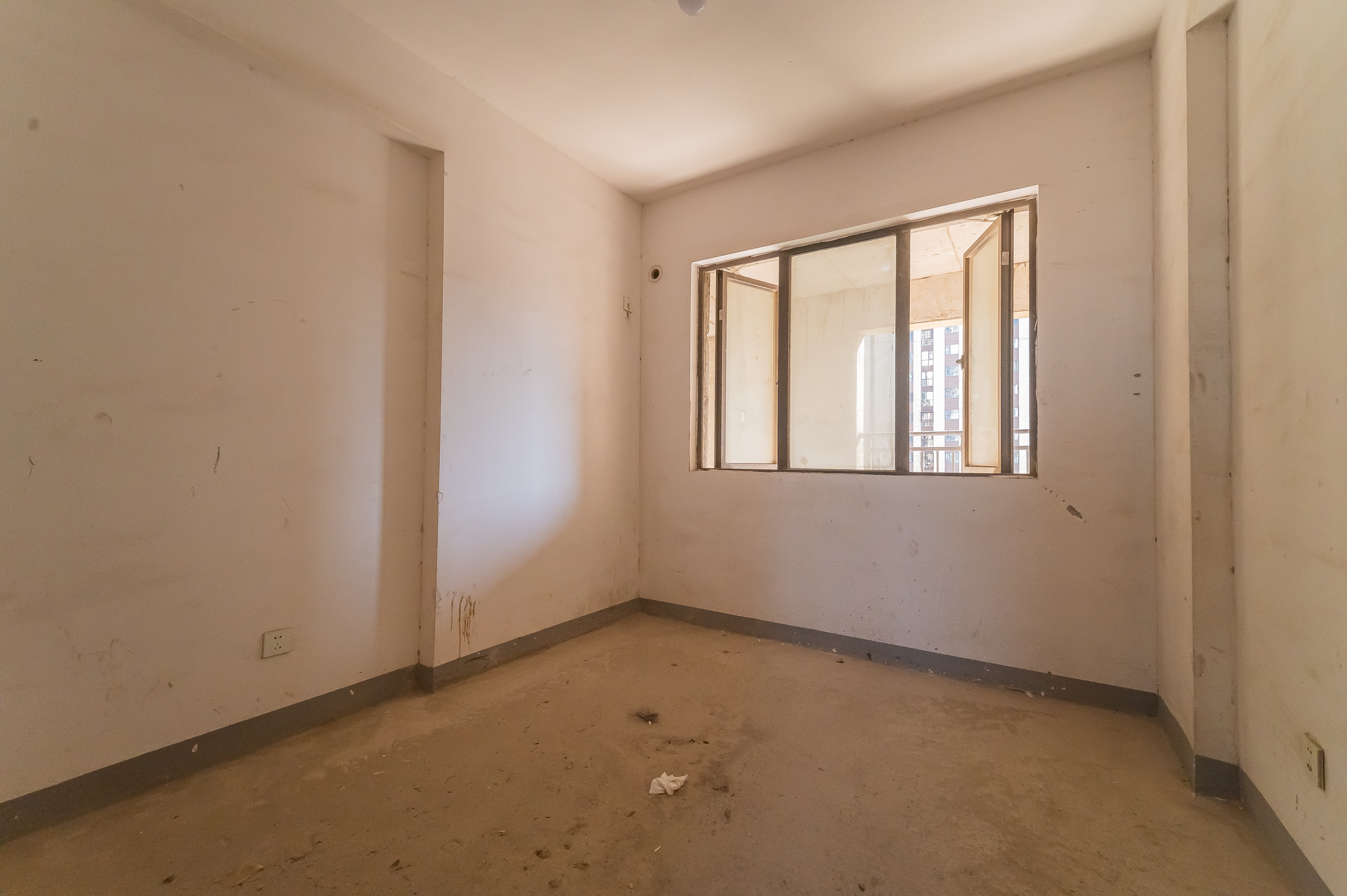 星湖湾一期高层 4室2厅2卫 92.8万 星湖湾一期高层 4室2厅2卫 92.8万其他