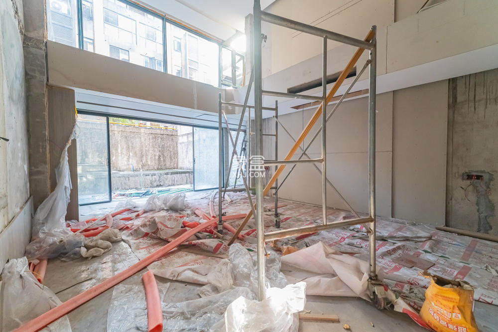 海伦春天  4室2厅2卫    260.0万