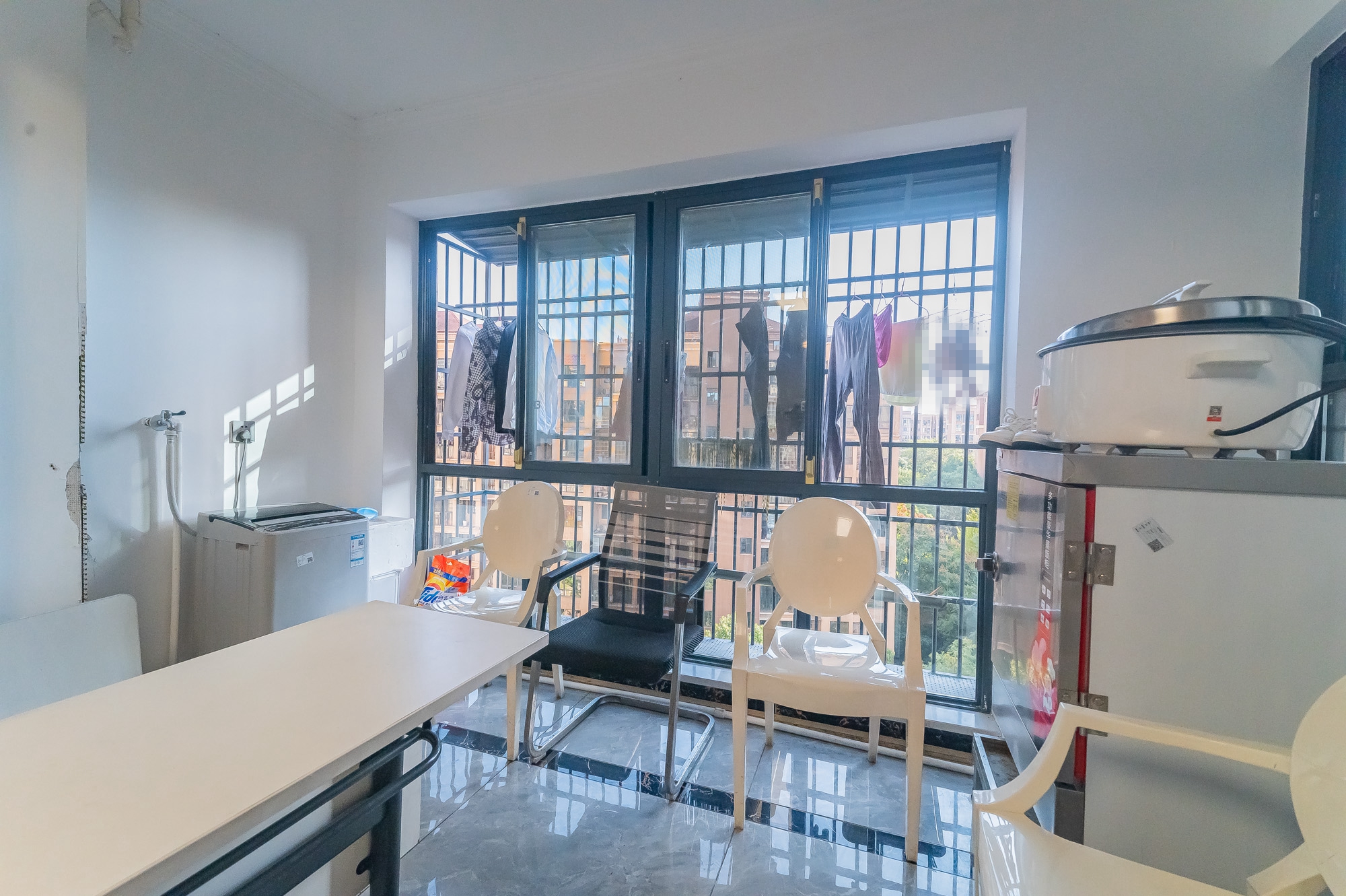 深业睿城 3室2厅1卫 67.9万 深业睿城 3室2厅1卫 67.9万阳台