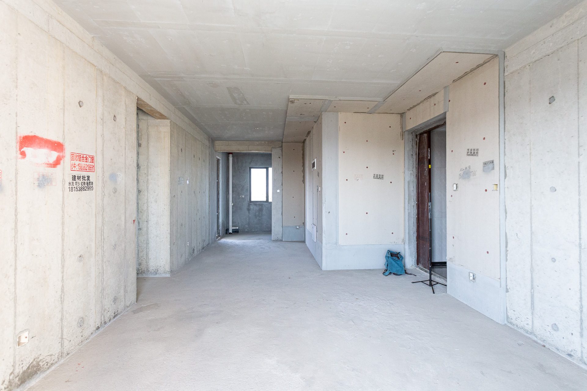 润和湘江天地D区 4室2厅2卫 148.0万 润和湘江天地D区 4室2厅2卫 148.0万客厅