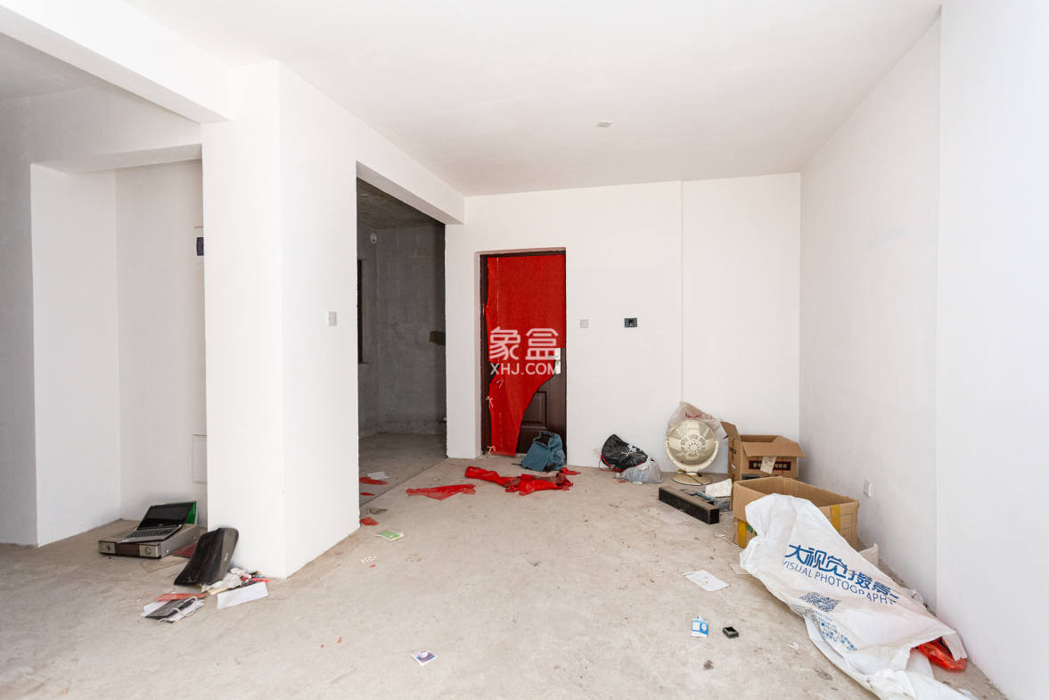 龙湖璟宸原著(龙湖紫宸) 3室2厅2卫 80.0万 龙湖璟宸原著(龙湖紫宸) 3室2厅2卫 80.0万客厅