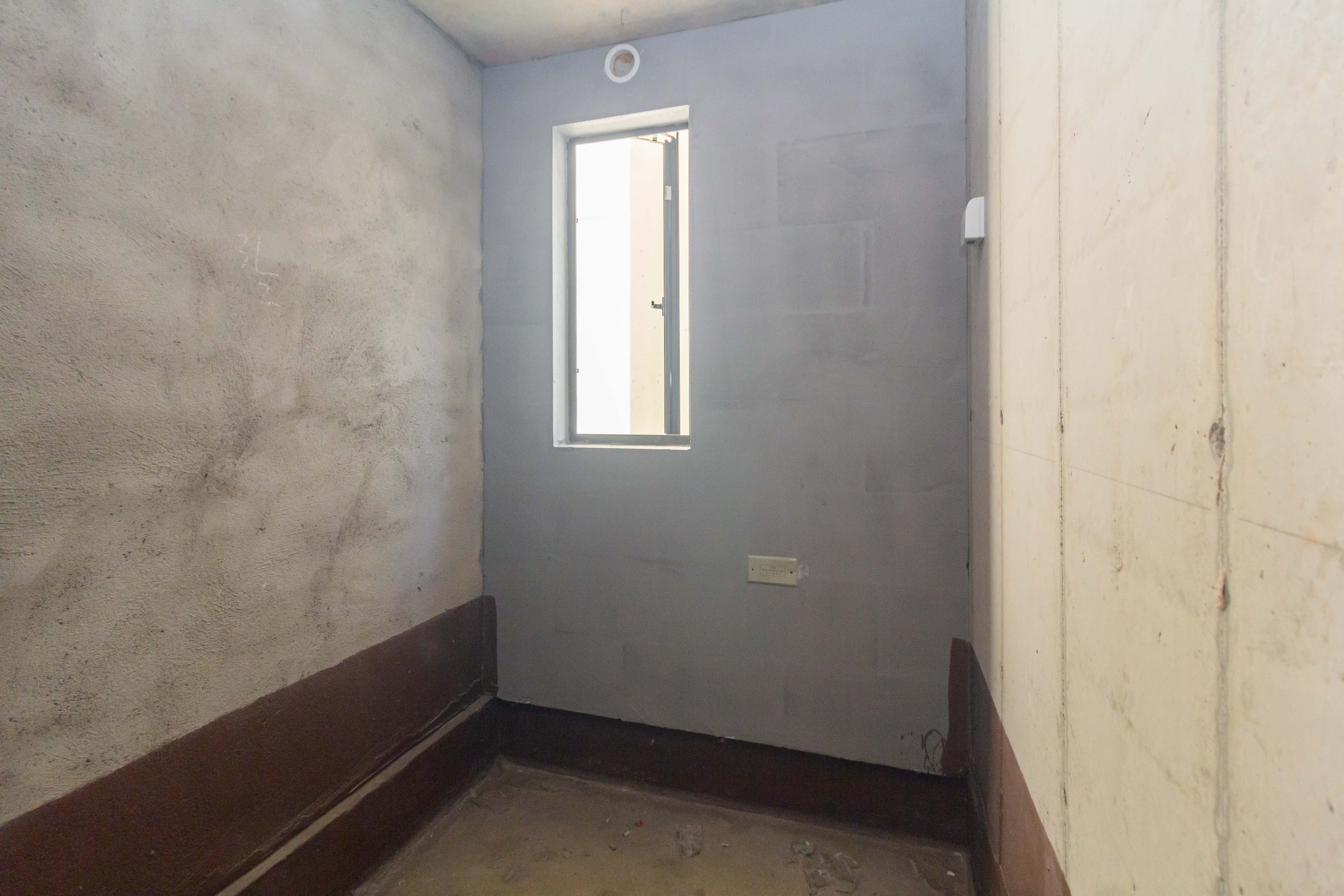 新城恒伟汇隽风华  4室2厅2卫    85.0万卫生间