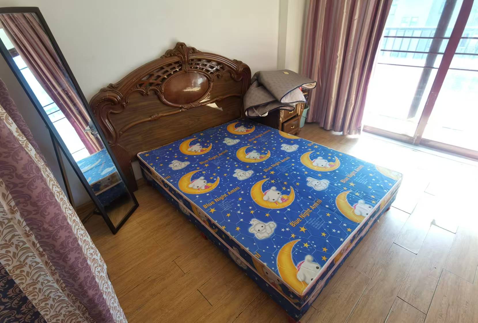 华天苑 3室2厅2卫 2400.0元/月 华天苑 3室2厅2卫 2400.0元/月室内图