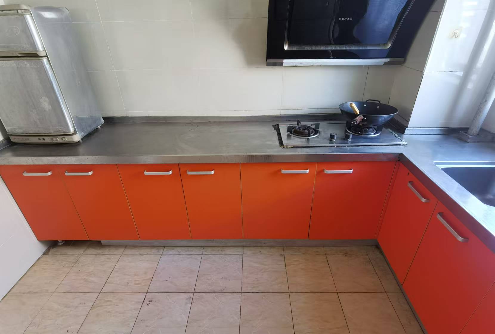 华天苑 3室2厅2卫 2400.0元/月 华天苑 3室2厅2卫 2400.0元/月室内图