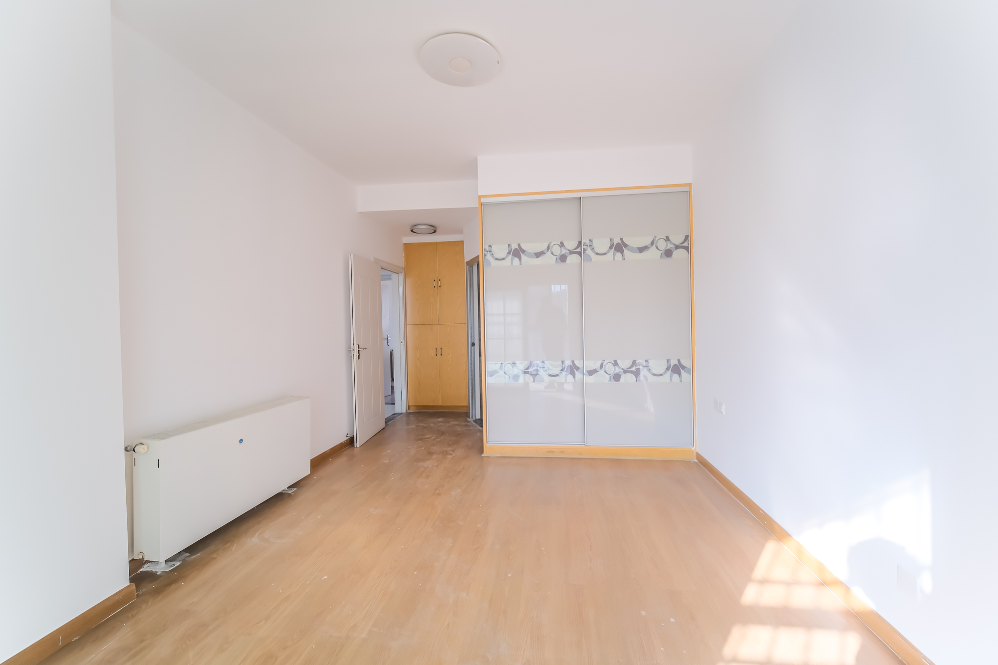 山水湾  4室2厅2卫    59.0万卧室