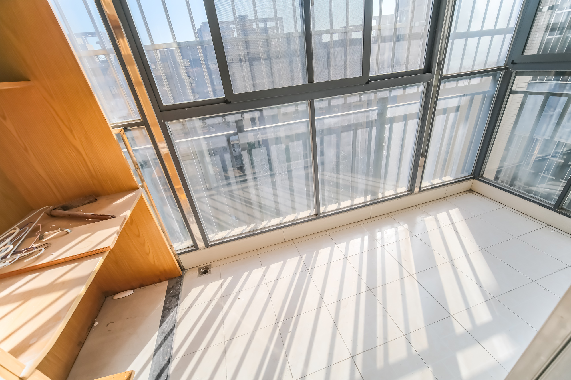 山水湾  4室2厅2卫    59.0万阳台