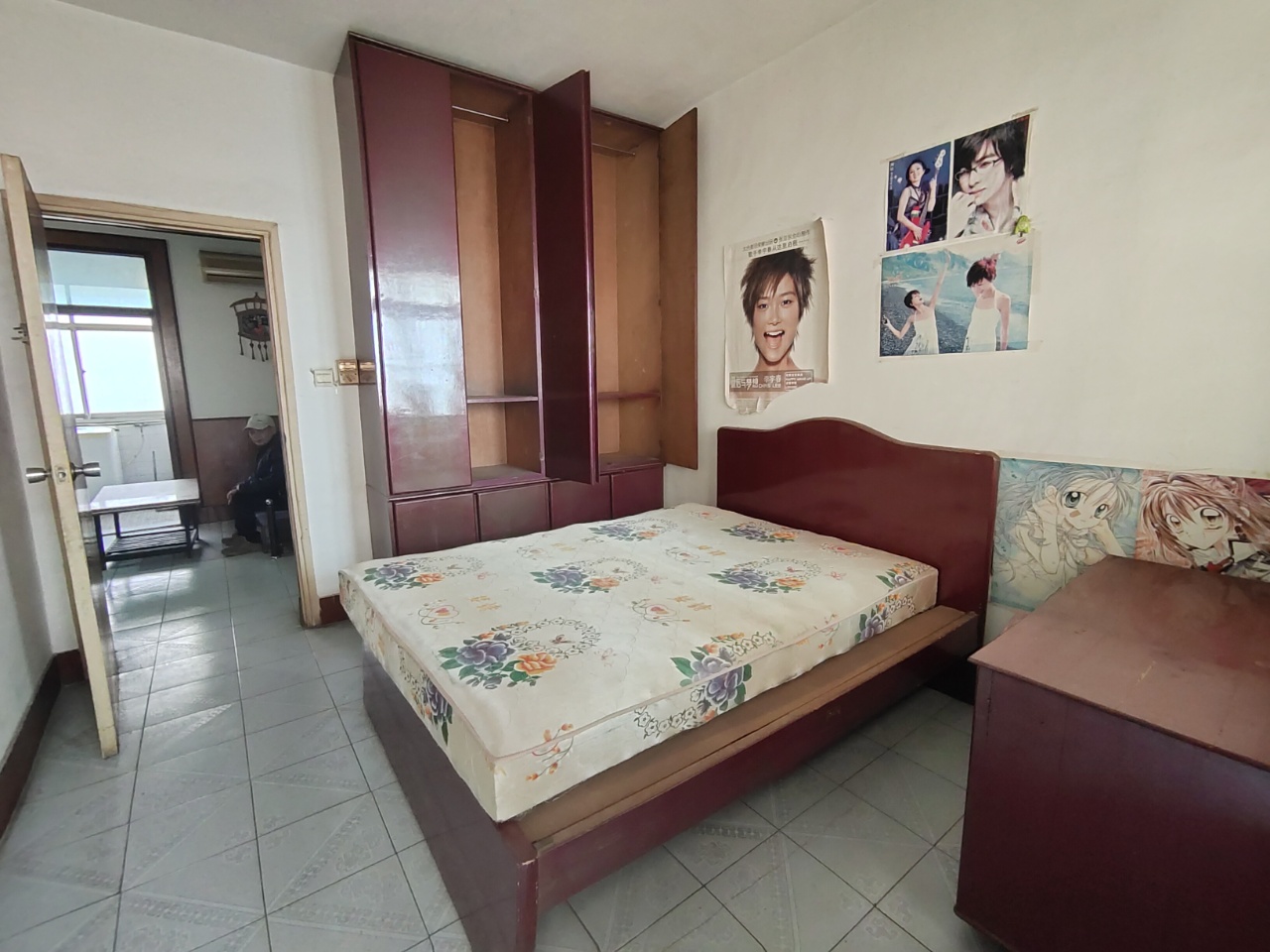 银馨家园(贺家土电厂生活区) 2室1厅1卫 9.8万 银馨家园(贺家土电厂生活区) 2室1厅1卫 9.8万室内图