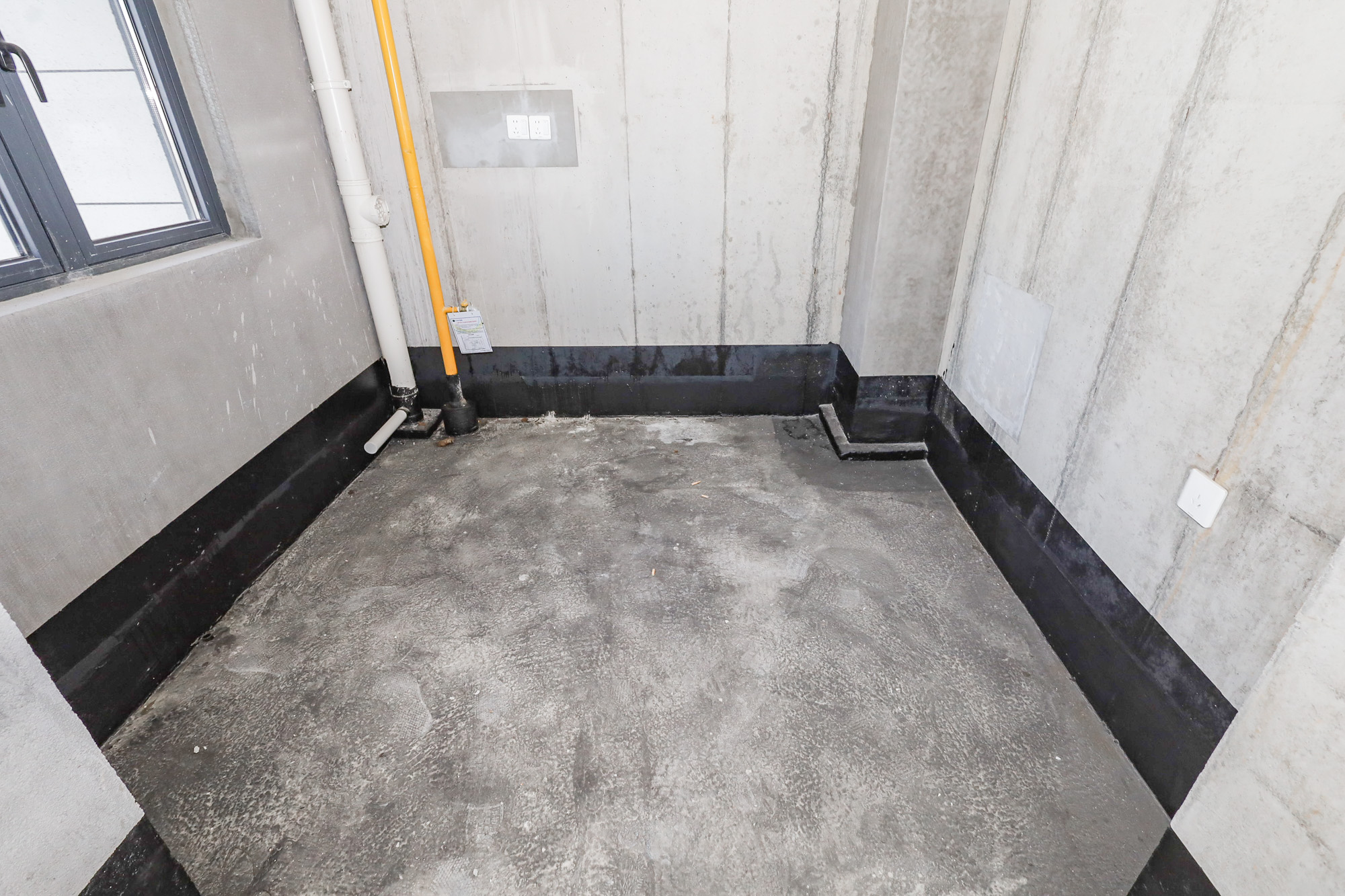 轨道中建麓江府  4室2厅2卫    180.0万厨房