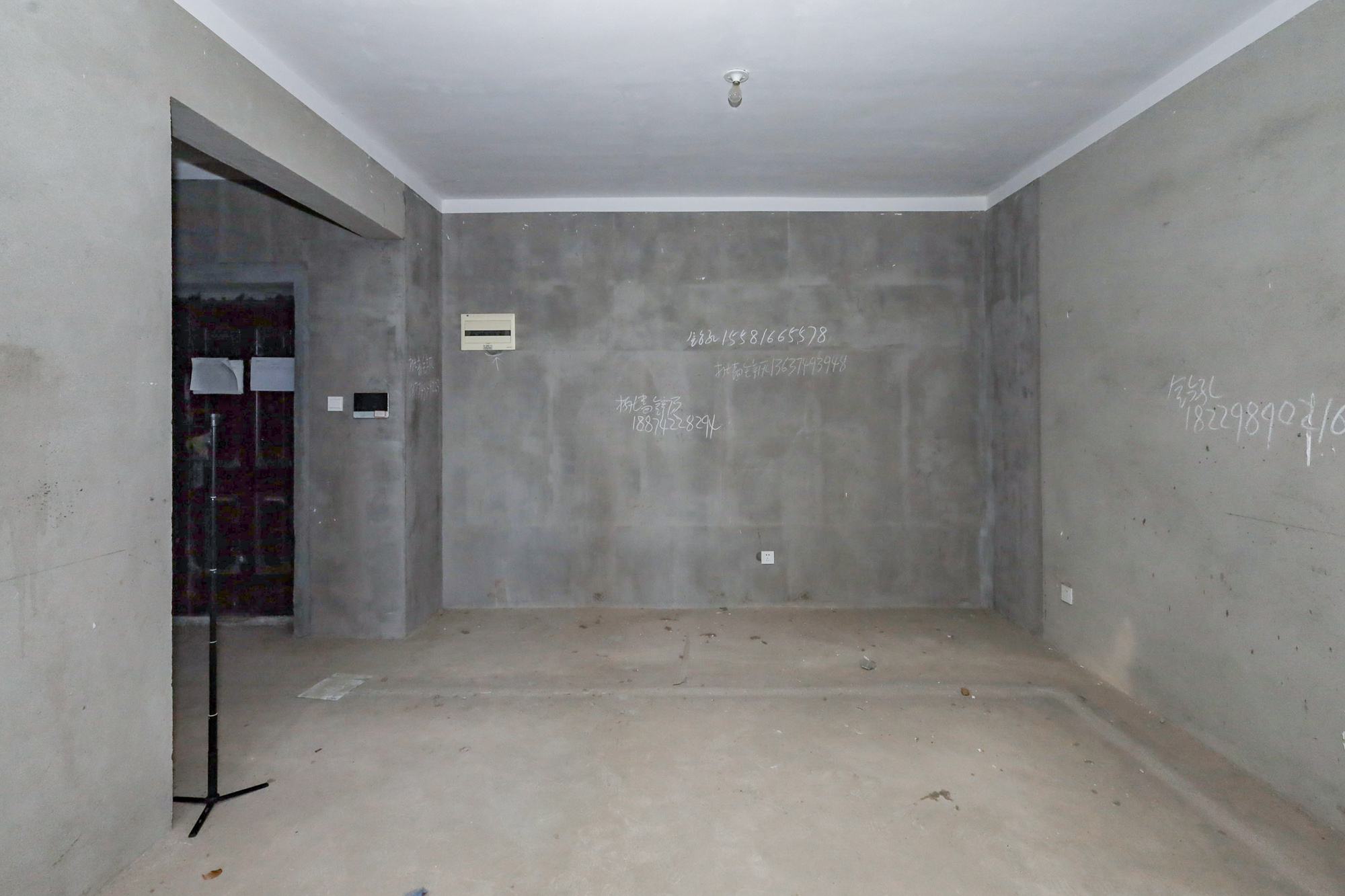 八方小区B区  3室2厅2卫    330.0万 八方小区B区  3室2厅2卫    330.0万其他