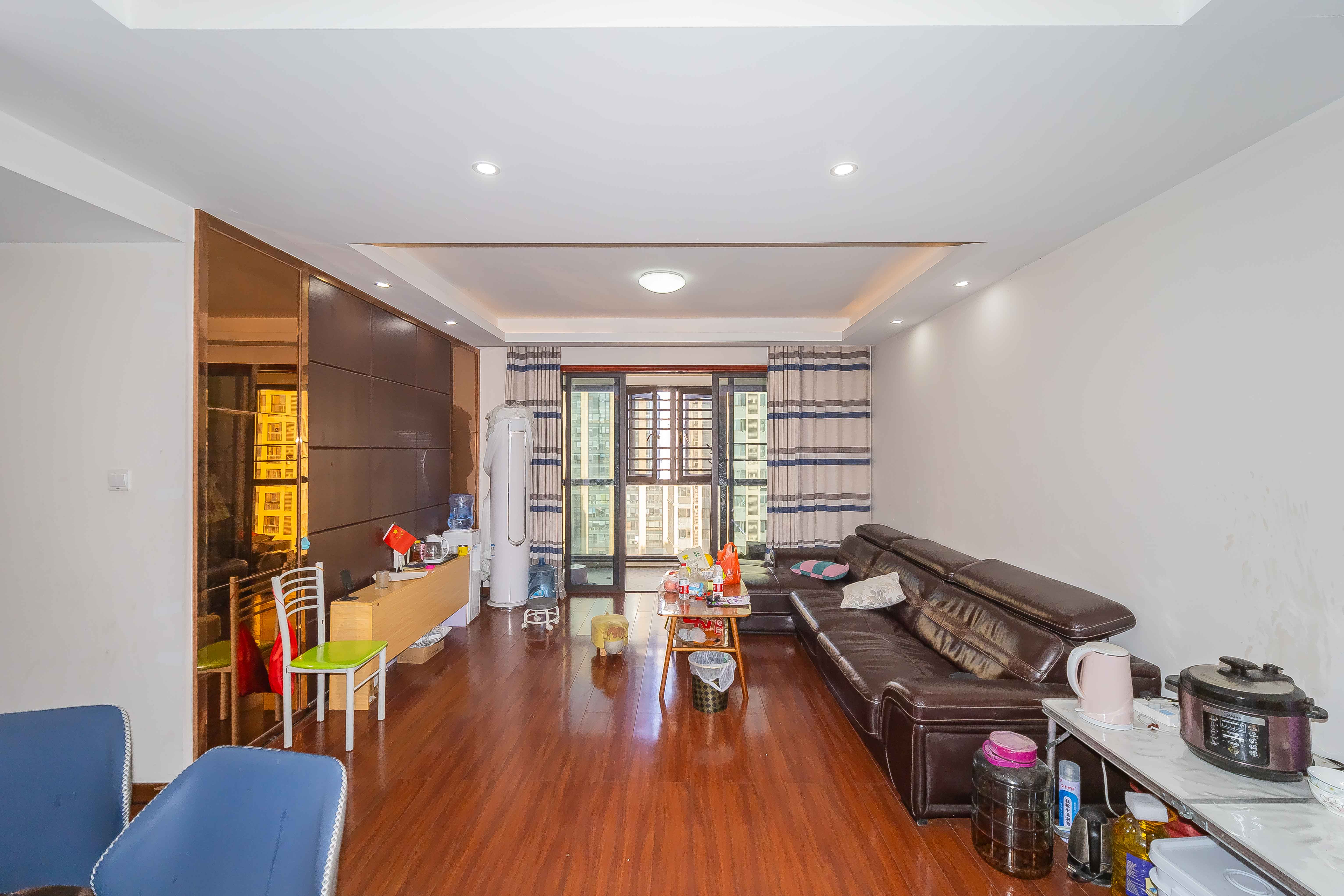 五江天街北区  4室2厅2卫    108.0万 五江天街北区  4室2厅2卫    108.0万