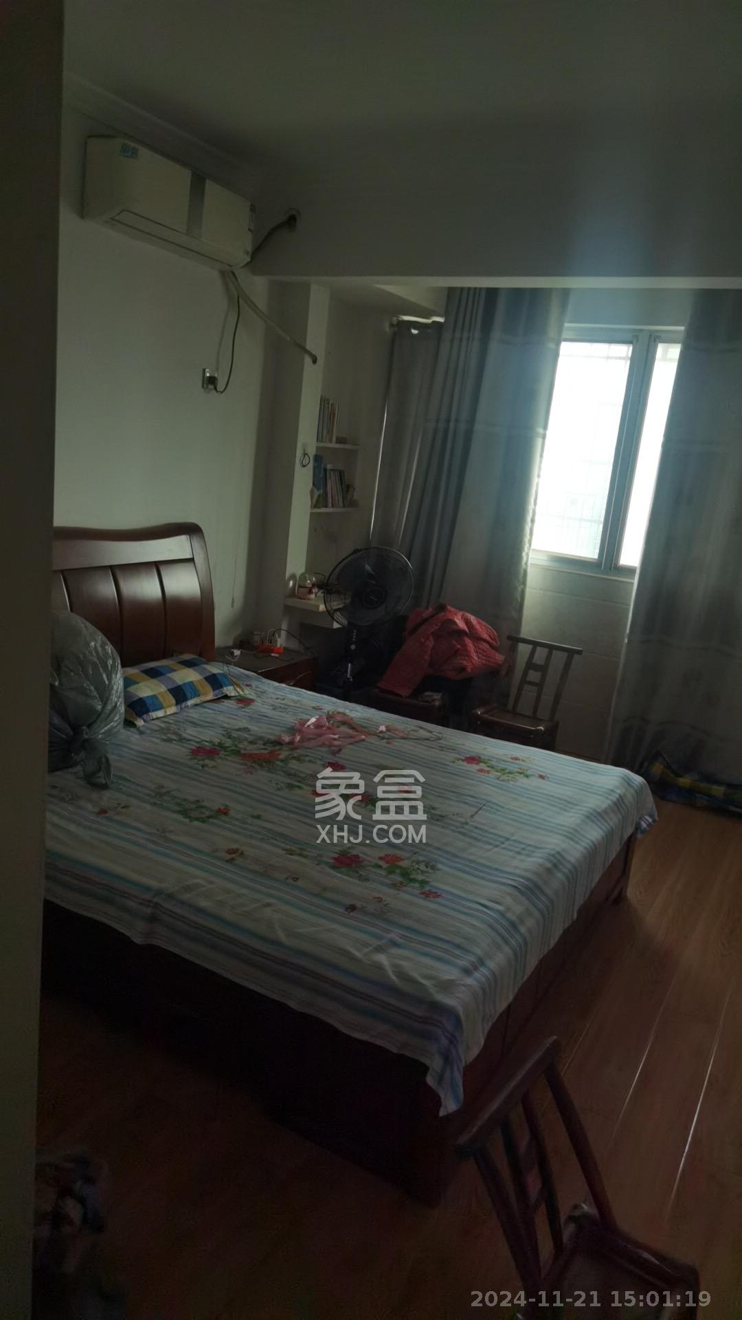 桃花古潭小区(天际绿洲) 3室2厅2卫 2000.0元/月 桃花古潭小区(天际绿洲) 3室2厅2卫 2000.0元/月室内图