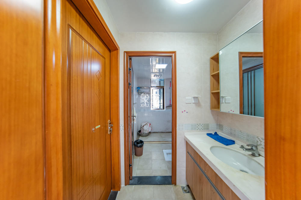 江山帝景哈佛  3室2厅1卫    2100.0元/月 江山帝景哈佛  3室2厅1卫    2100.0元/月小区图