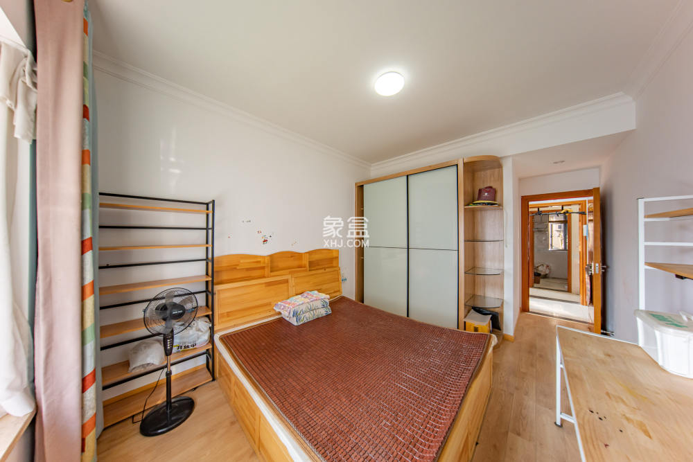 江山帝景哈佛  3室2厅1卫    2100.0元/月 江山帝景哈佛  3室2厅1卫    2100.0元/月室内图