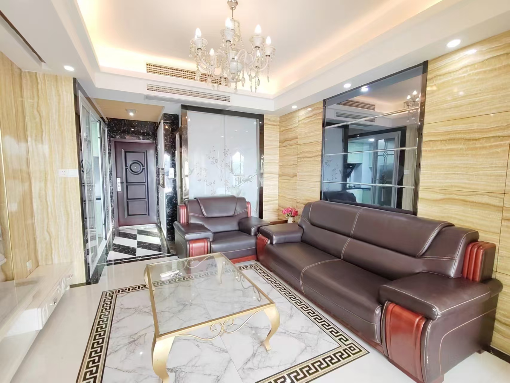 英伦首府金域豪廷  1室1厅1卫    1300.0元/月 英伦首府金域豪廷  1室1厅1卫    1300.0元/月室内图