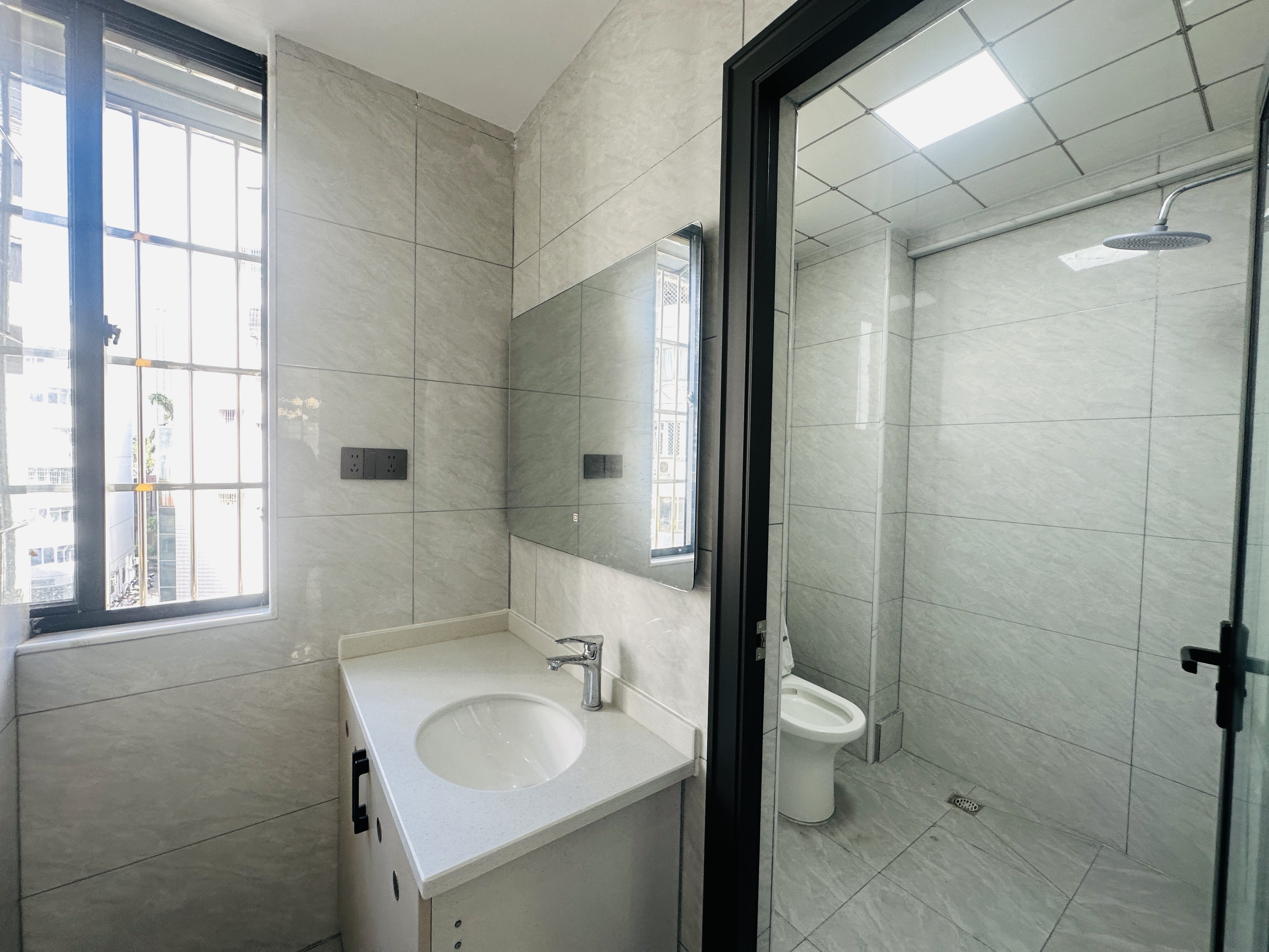 国贸新村 3室2厅1卫 103.0万 国贸新村 3室2厅1卫 103.0万卫生间