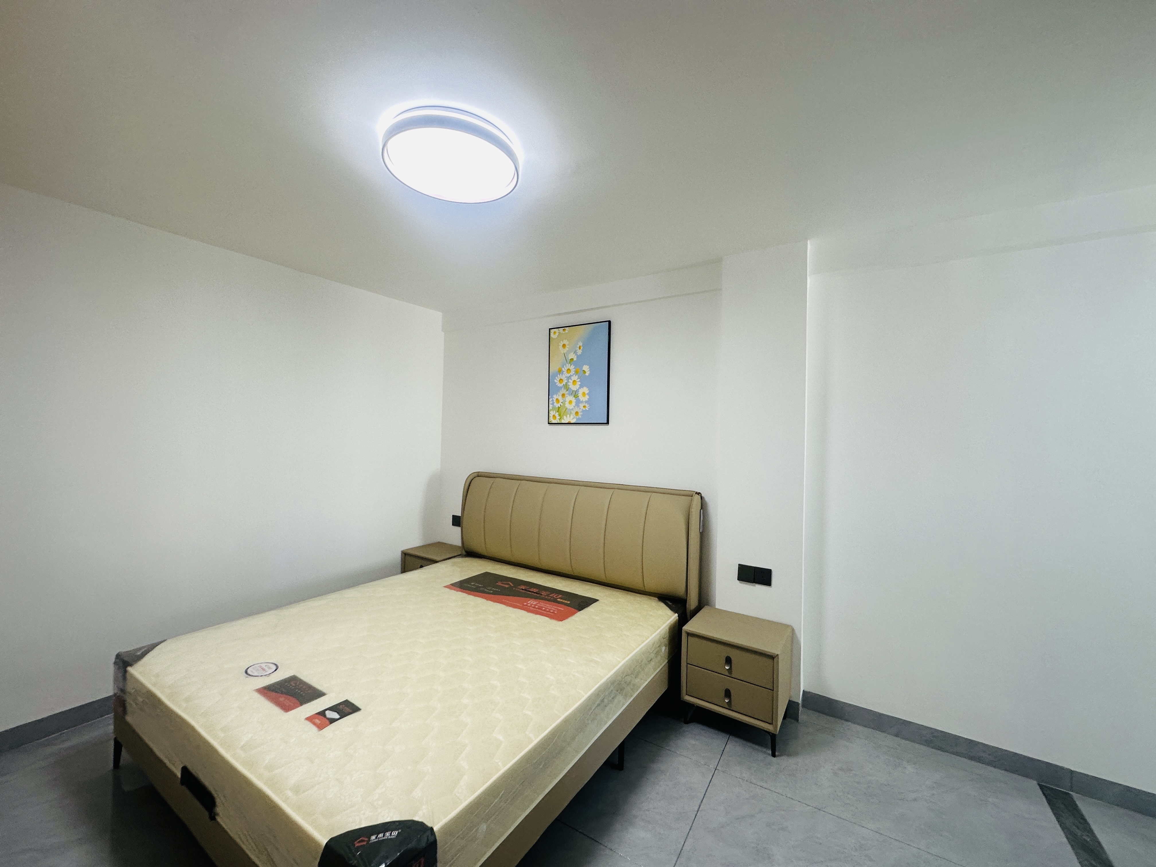 国贸新村 3室2厅1卫 103.0万 国贸新村 3室2厅1卫 103.0万卧室