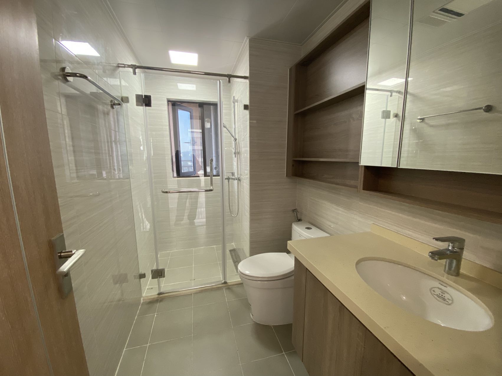 蓝溪谷 3室1厅2卫 1400.0元/月 蓝溪谷 3室1厅2卫 1400.0元/月室内图