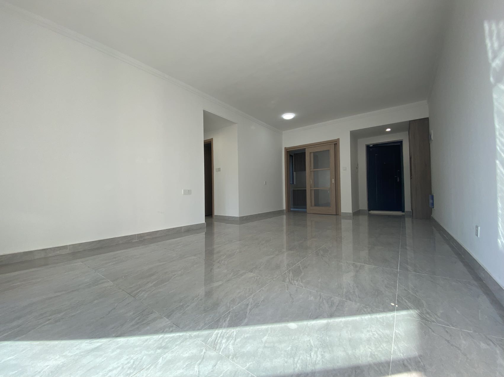 蓝溪谷 3室1厅2卫 1400.0元/月 蓝溪谷 3室1厅2卫 1400.0元/月室内图