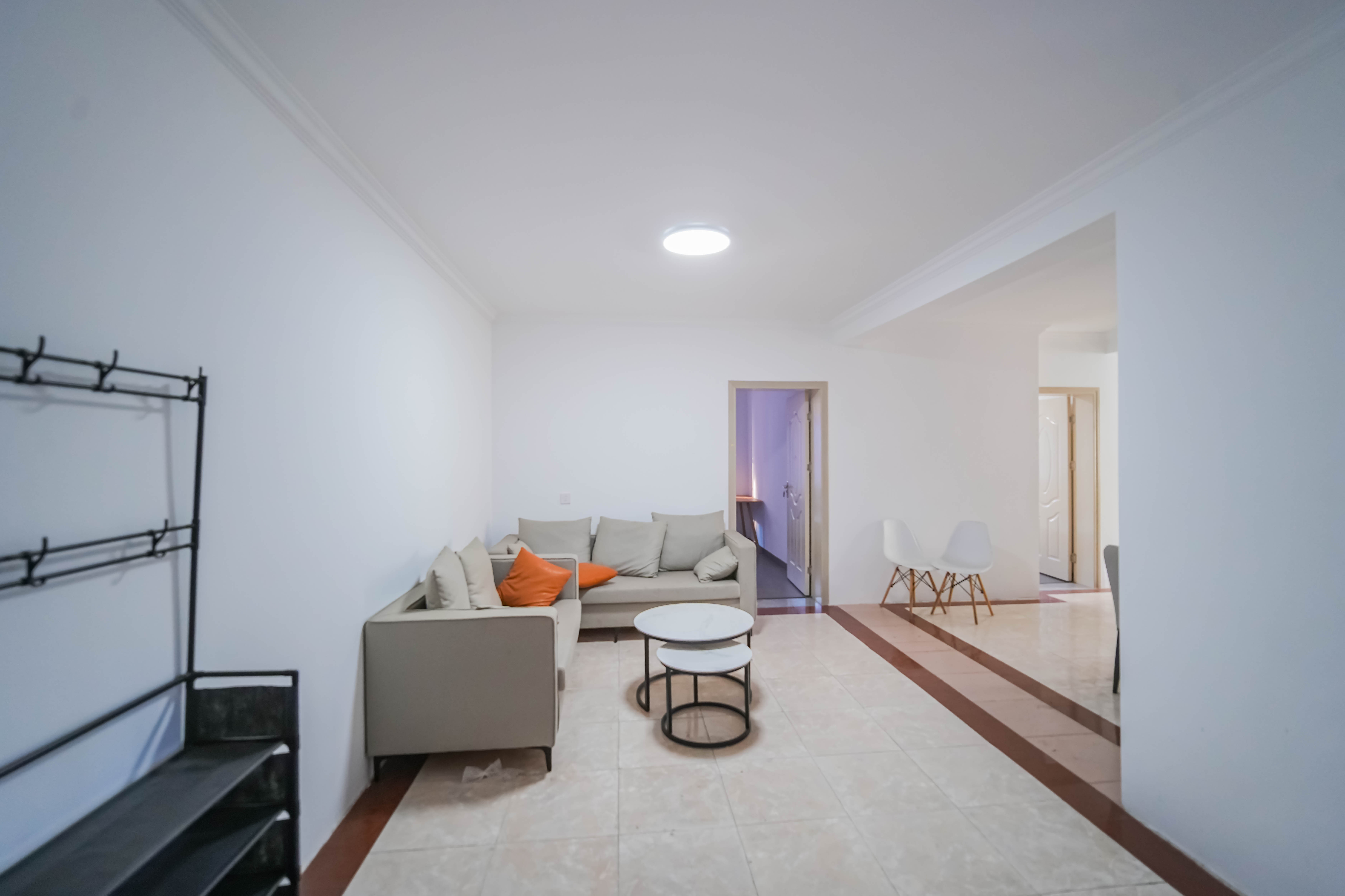 自然村公寓 3室2厅1卫 62.8万 自然村公寓 3室2厅1卫 62.8万客厅