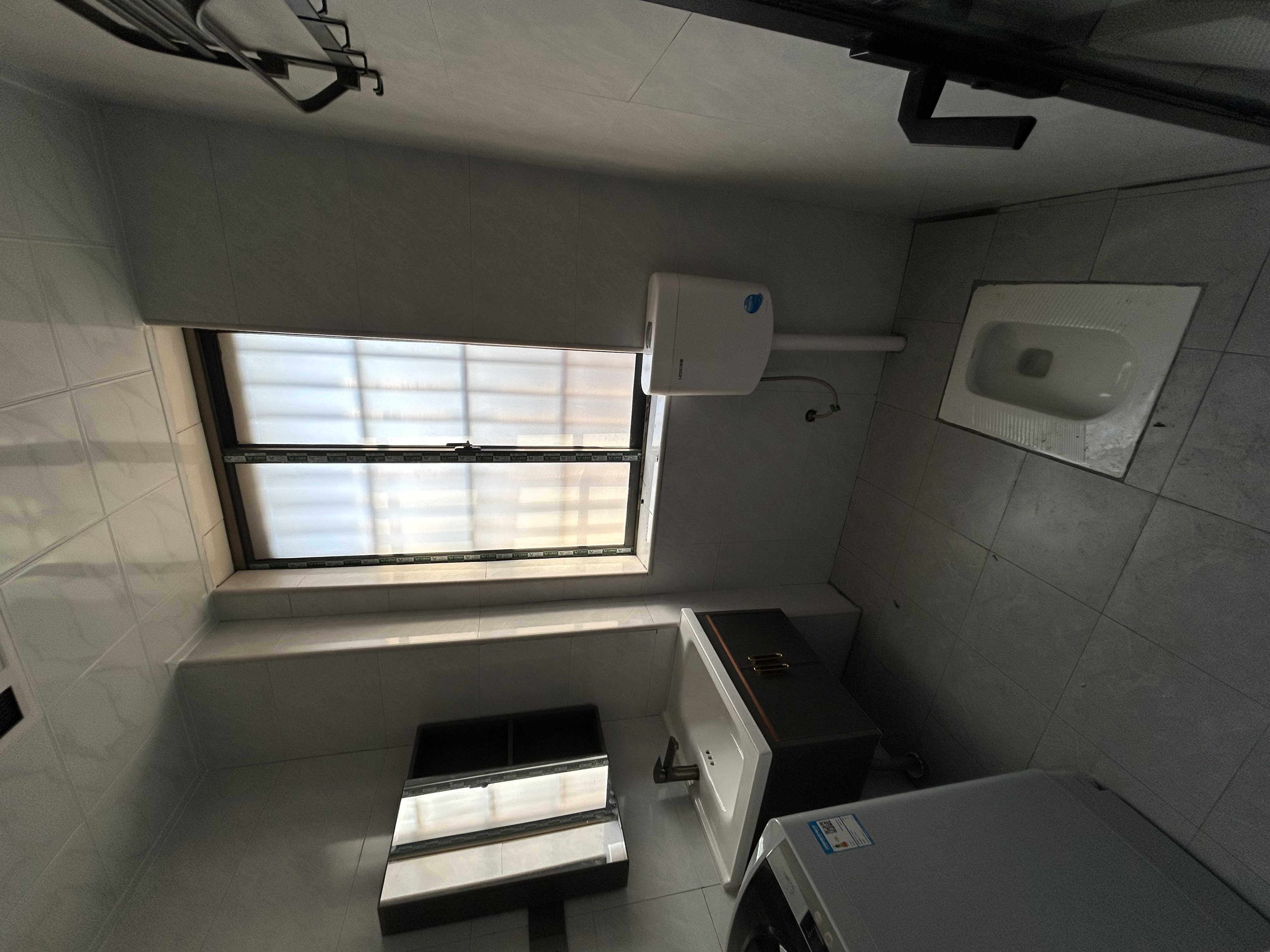 三里垅小区 1室0厅0卫 1200.0元/月 三里垅小区 1室0厅0卫 1200.0元/月室内图