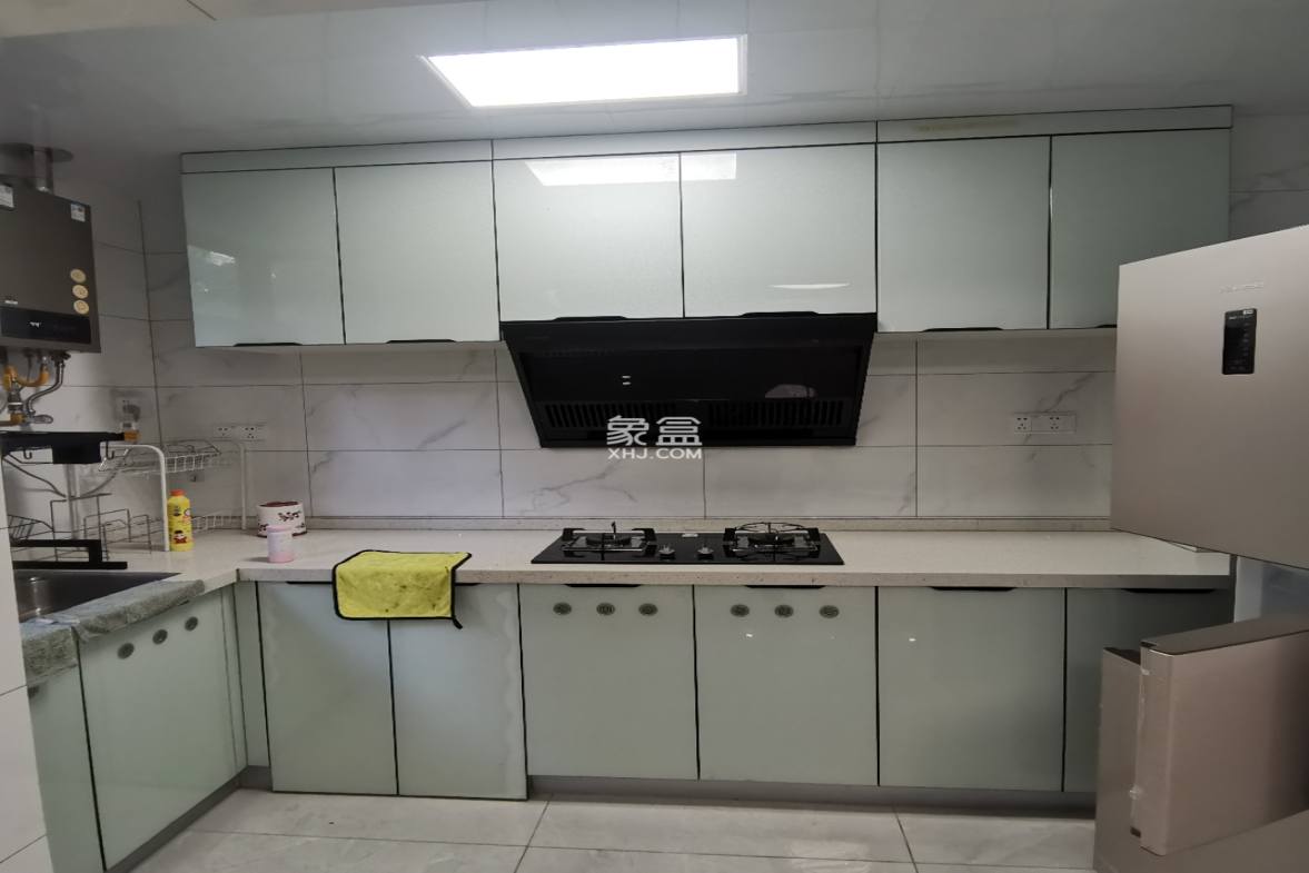 伊泰天骄二期 3室2厅2卫 168.0万 伊泰天骄二期 3室2厅2卫 168.0万室内图