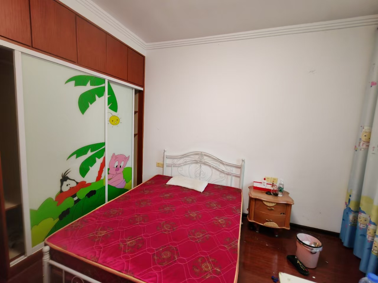 马良小区  3室2厅2卫   1300.00元/月室内图